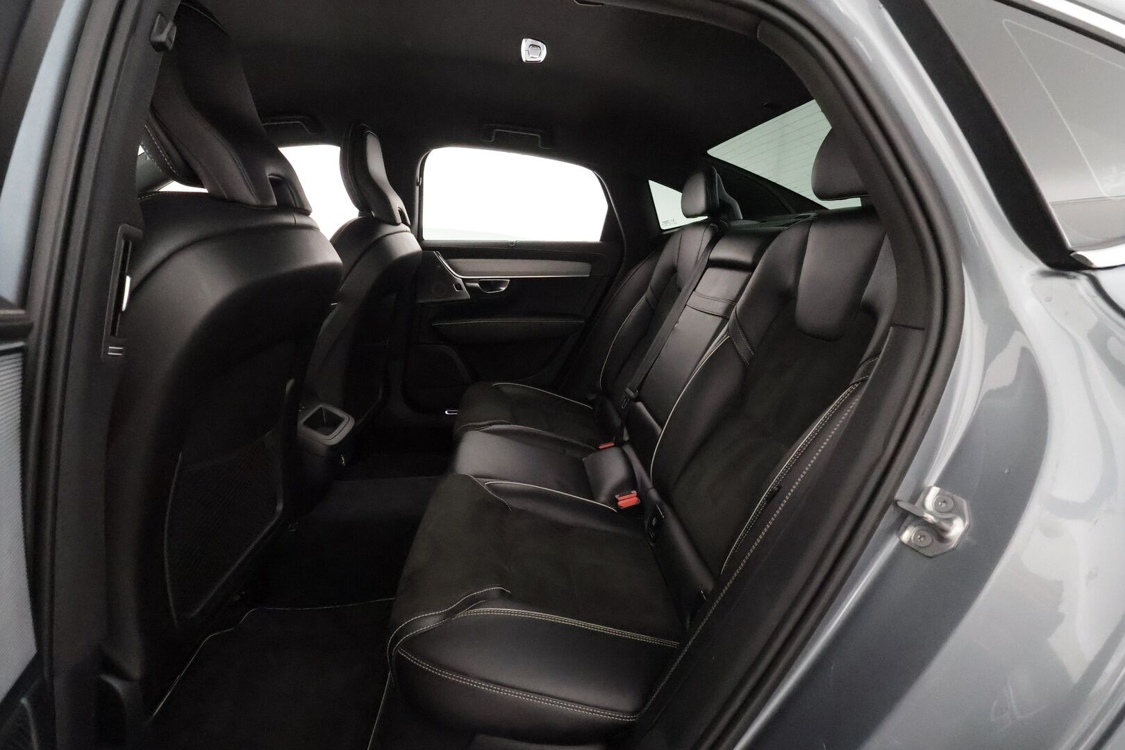 Volvo S90 2019 D5 AWD R-Design aut **Webasto / Adapt.Vakkari / Full-LED / Bowers&Wilkins / Sporttipenkki Muistilla / Navi** - Suomi-auto / P-Kamera / Kaistavahti / KeylessGO / 2x Renkaat 