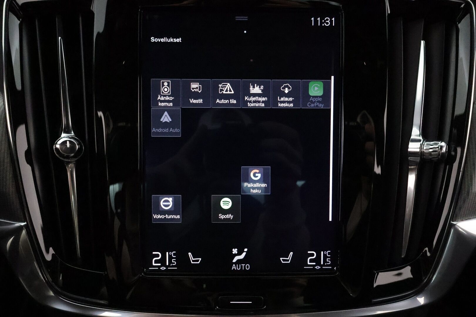 Volvo S90 2019 D5 AWD R-Design aut **Webasto / Adapt.Vakkari / Full-LED / Bowers&Wilkins / Sporttipenkki Muistilla / Navi** - Suomi-auto / P-Kamera / Kaistavahti / KeylessGO / 2x Renkaat 