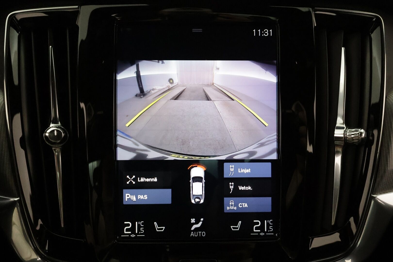Volvo S90 2019 D5 AWD R-Design aut **Webasto / Adapt.Vakkari / Full-LED / Bowers&Wilkins / Sporttipenkki Muistilla / Navi** - Suomi-auto / P-Kamera / Kaistavahti / KeylessGO / 2x Renkaat 