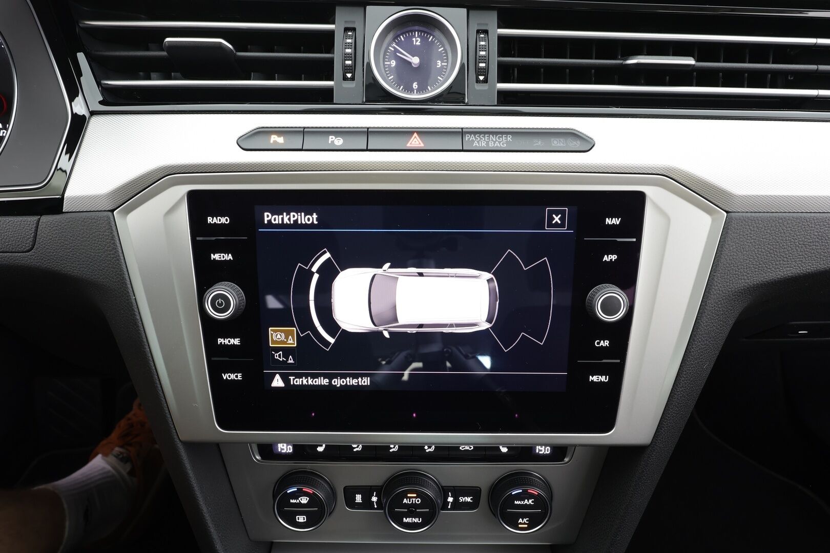 Volkswagen Passat 2019 Variant Comfortline 1,5 TSI EVO 110 kW (150 hv) DSG-automaatti - | ACC | Webasto | Koukku | LED | P.tutkat | Bluetooth | Apple&Android | Suomi-auto | Kahdet Renkaat |