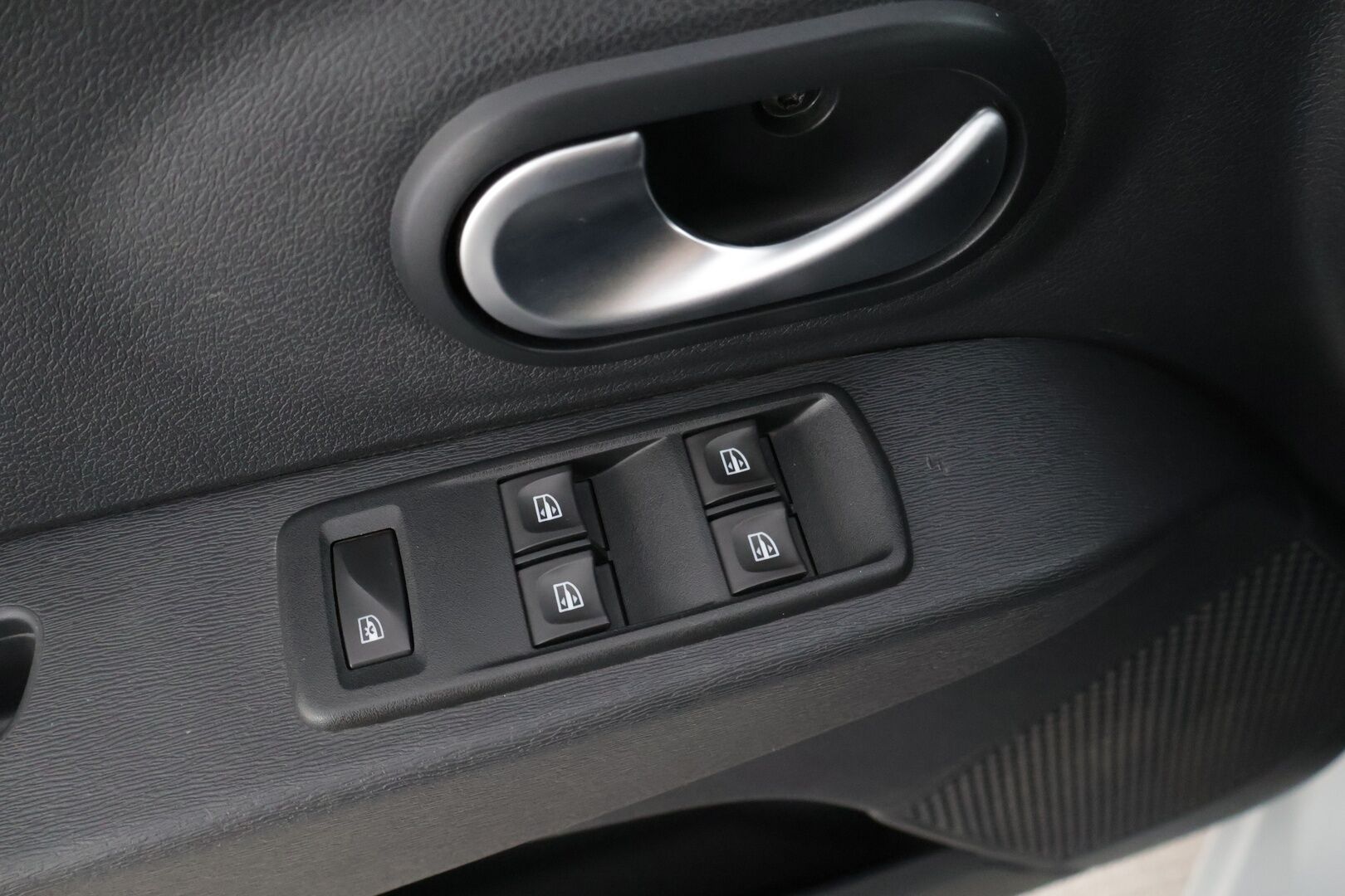 Dacia Lodgy 2019 Stepway 10 Blue dCi 115 7-paik. **Vakkari / Lohkolämmitin / P.kamera / Navi / Apple&Android** - Suomi-auto