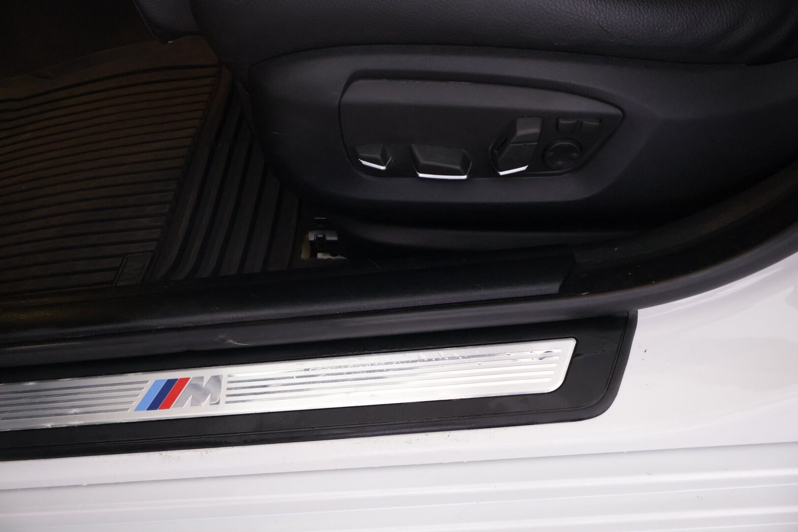 BMW 535 2014 F11 Touring 535d A xDrive M Sport *Myydään huutokaupat.com*