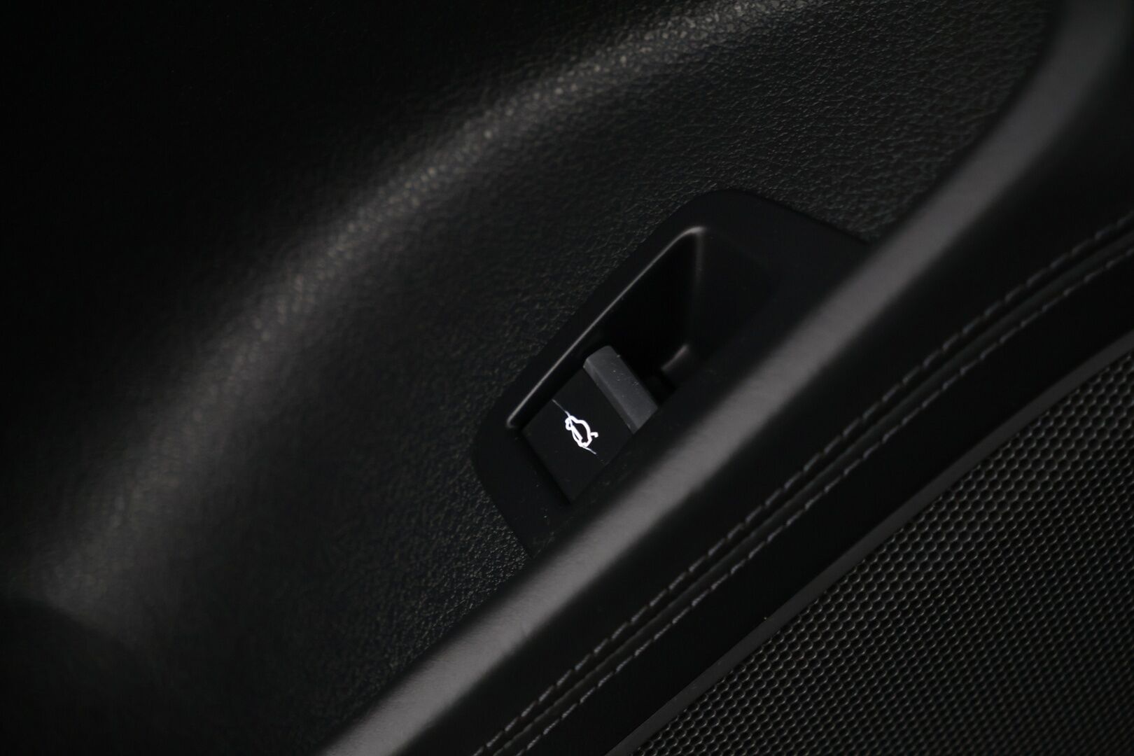 Audi Q7 2016 Business 3,0 V6 TDI 200 kW quattro tiptronic  *360 Kamera / Panoraama / BOSE äänentoisto / Muistipenkit / Ilma-alusta / 7.paik* - *360 Kamera / Panoraama / BOSE äänentoisto / Muistipenkit / Ilma-alusta / 7.paik* - HULLUT AVAJAISHULINAT KORKOTARJOUS 3,29 %