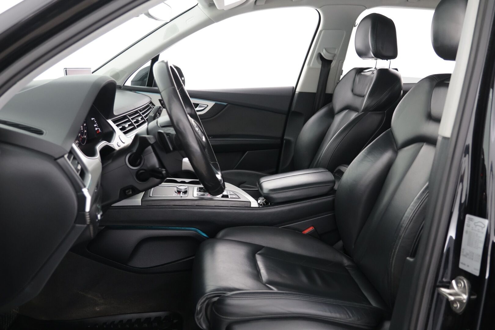 Audi Q7 2016 Business 3,0 V6 TDI 200 kW quattro tiptronic  *360 Kamera / Panoraama / BOSE äänentoisto / Muistipenkit / Ilma-alusta / 7.paik* - *360 Kamera / Panoraama / BOSE äänentoisto / Muistipenkit / Ilma-alusta / 7.paik* - HULLUT AVAJAISHULINAT KORKOTARJOUS 3,29 %