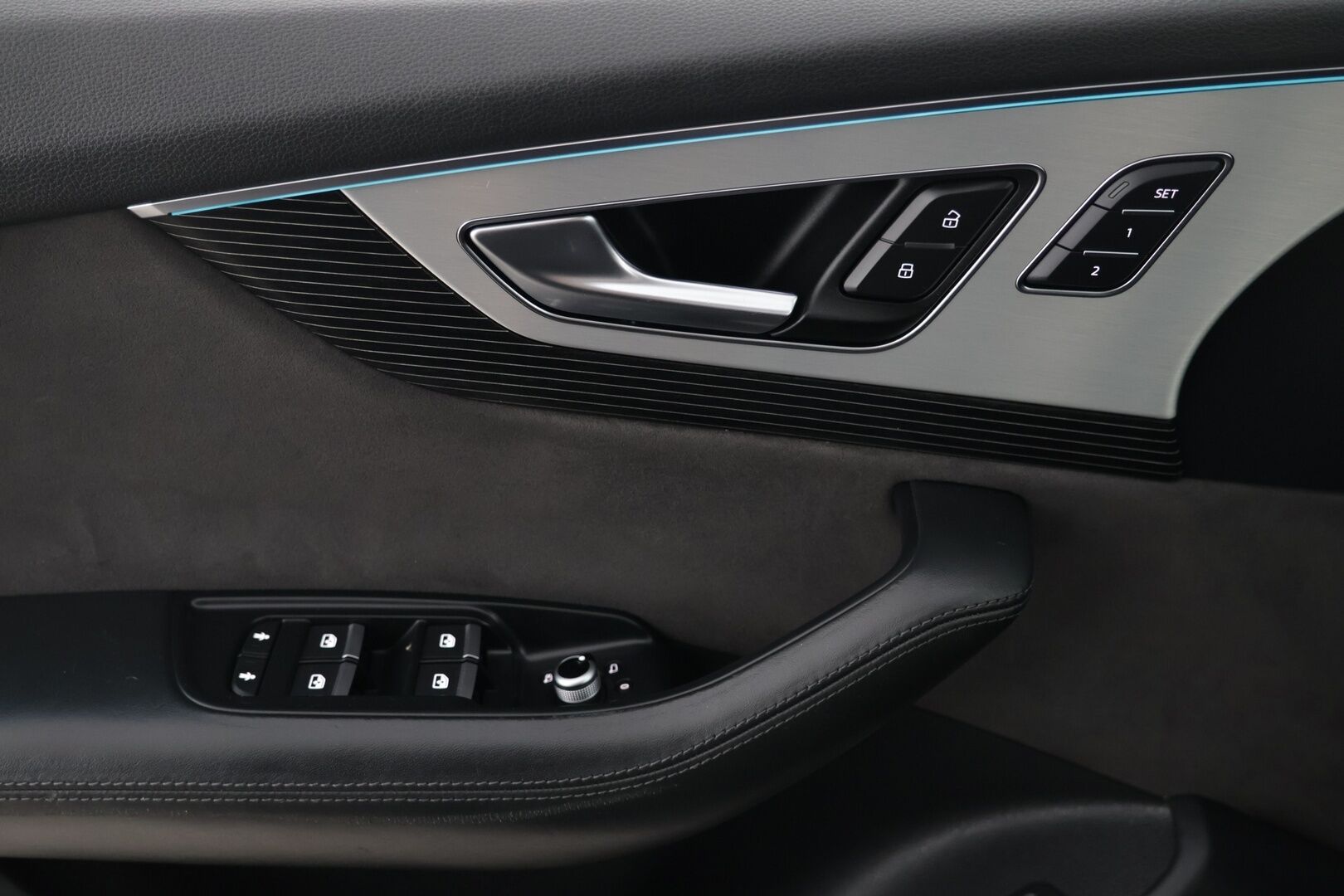 Audi Q7 2016 Business 3,0 V6 TDI 200 kW quattro tiptronic  *360 Kamera / Panoraama / BOSE äänentoisto / Muistipenkit / Ilma-alusta / 7.paik* - *360 Kamera / Panoraama / BOSE äänentoisto / Muistipenkit / Ilma-alusta / 7.paik* - HULLUT AVAJAISHULINAT KORKOTARJOUS 3,29 %