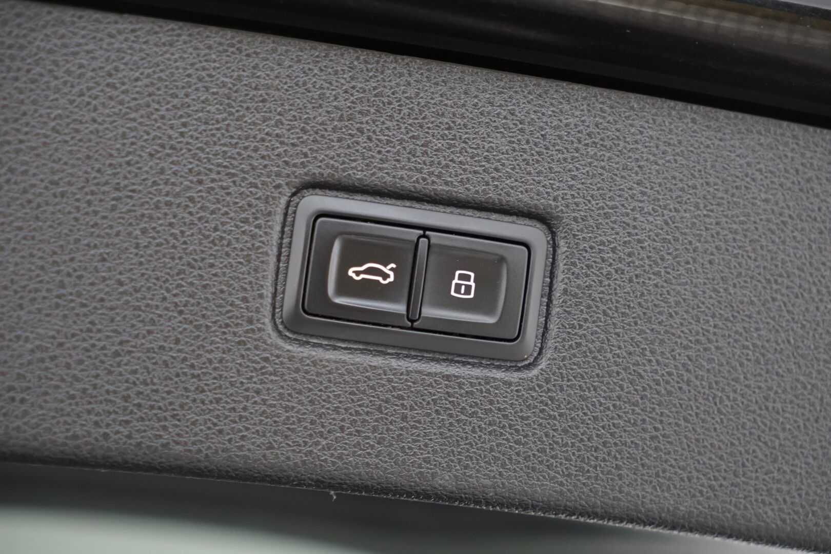 Audi Q7 2016 Business 3,0 V6 TDI 200 kW quattro tiptronic  *360 Kamera / Panoraama / BOSE äänentoisto / Muistipenkit / Ilma-alusta / 7.paik* - *360 Kamera / Panoraama / BOSE äänentoisto / Muistipenkit / Ilma-alusta / 7.paik* - HULLUT AVAJAISHULINAT KORKOTARJOUS 3,29 %