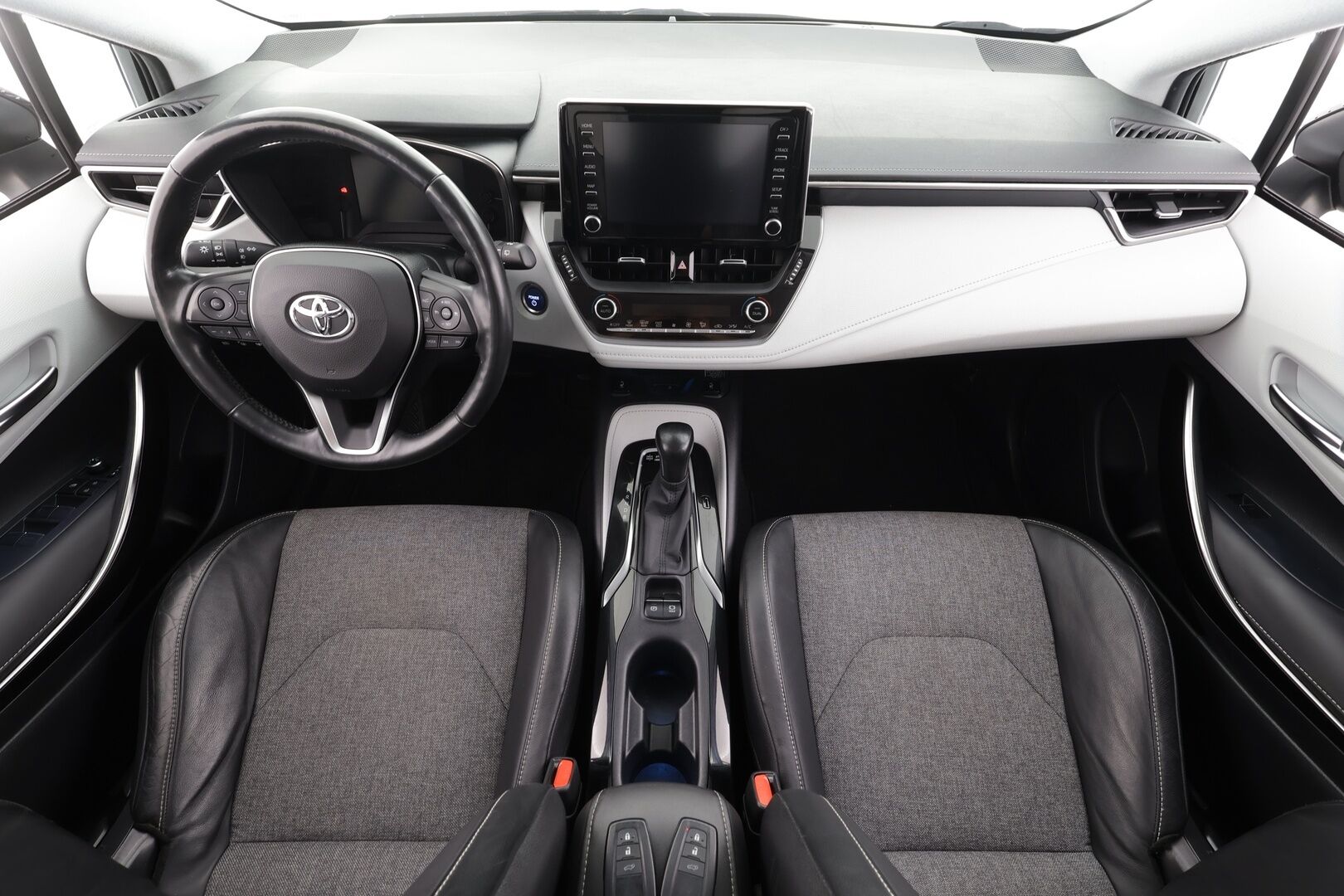Toyota Corolla 2019 Touring Sports 1,8 Hybrid Style - | ACC | LED | P.Kamera | Kaistavahti | Navi | Keyless | Lohkolämmitin | Kahdet renkaat | Merkkihuollot | Suomi-auto | 
