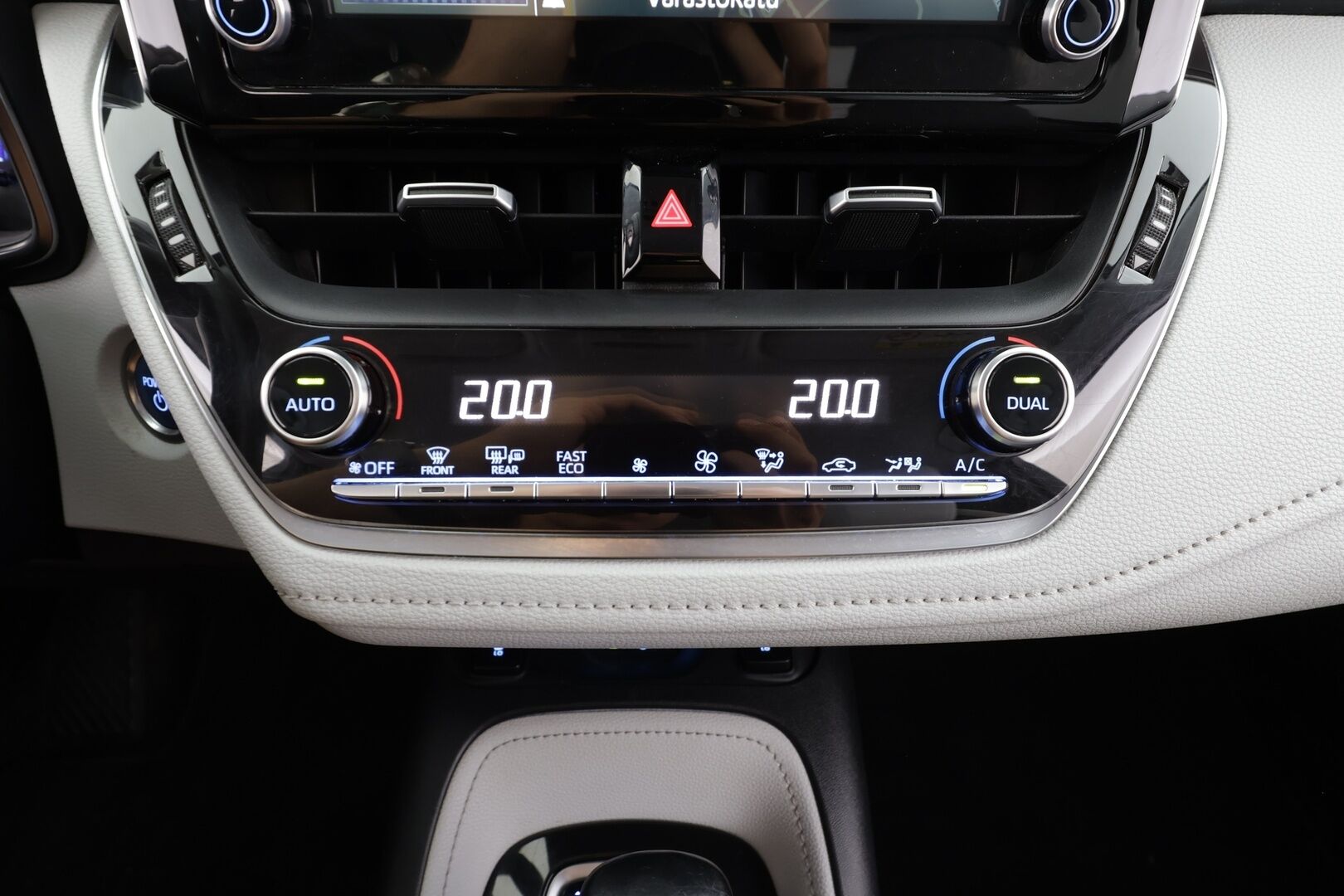Toyota Corolla 2019 Touring Sports 1,8 Hybrid Style - | ACC | LED | P.Kamera | Kaistavahti | Navi | Keyless | Lohkolämmitin | Kahdet renkaat | Merkkihuollot | Suomi-auto | 