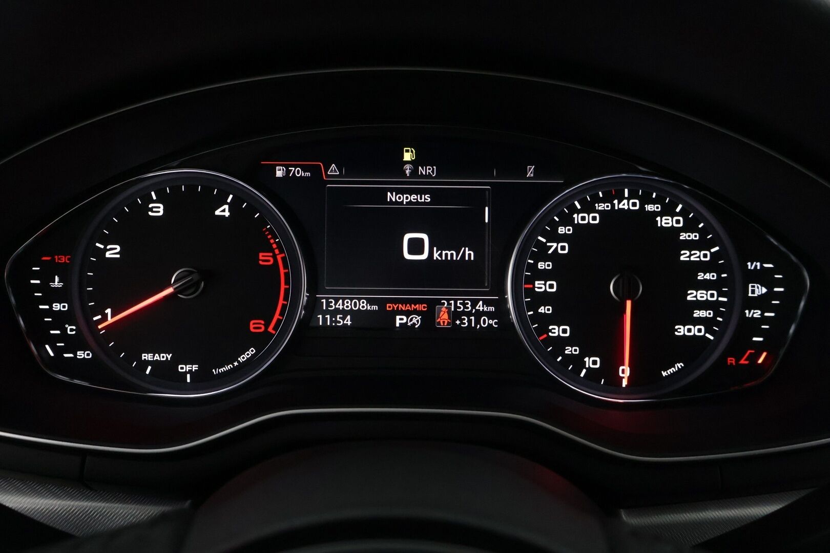 Audi A5 2019 Sportback Business Sport Comfort Edition 40 TDI 140 kW quattro S tronic *Koukku / Webasto / Tutkat / LED / Sähkökontti* - *Suomi-auto / 2x renkaat ja vanteet / Jakohihna vaihdettu 2025*