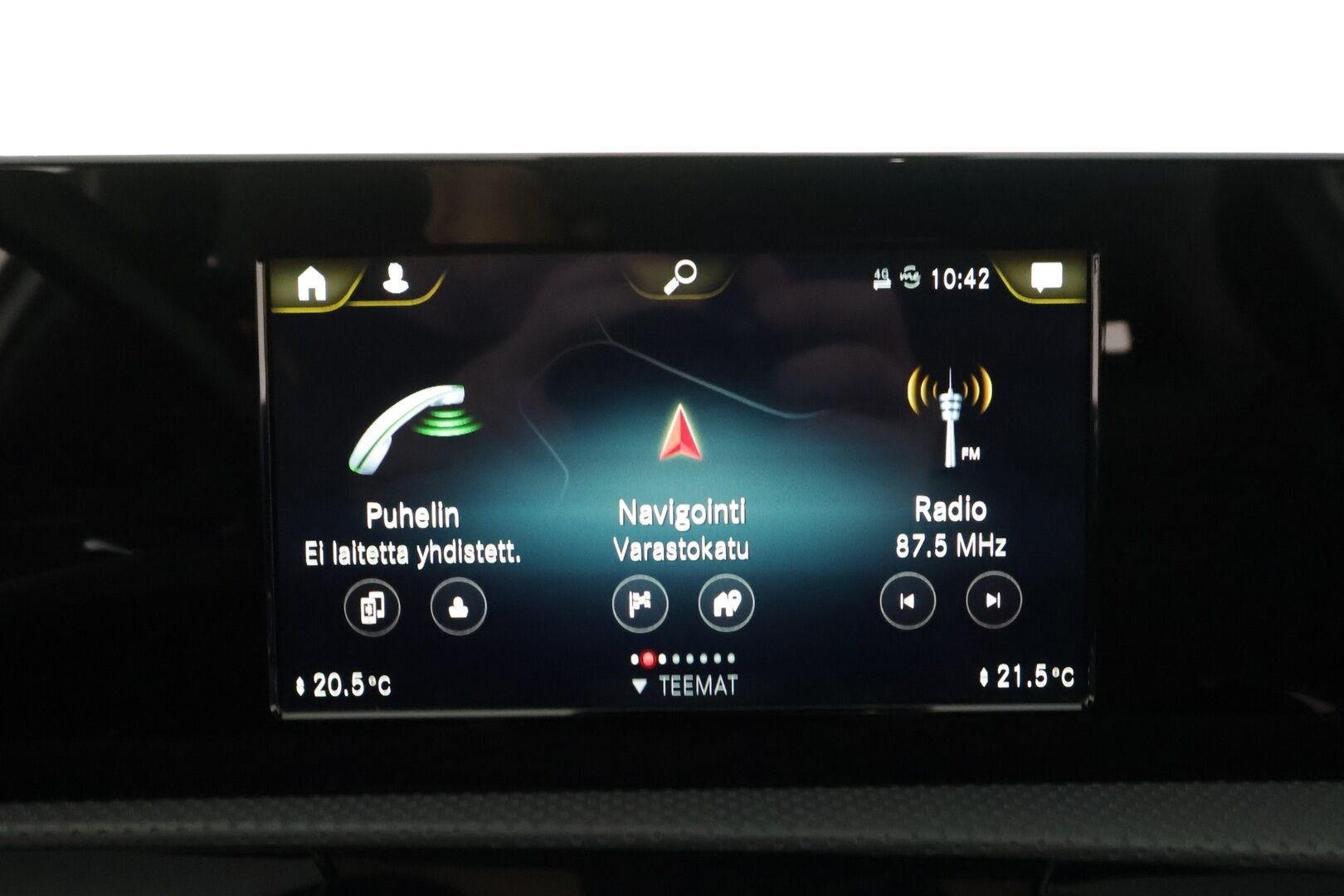 Mercedes-Benz A 2019 180 A Business AMG - | Sporttipenkit | Nahka-alcantara | P.kamera | Navi | LED | Lane Assist | Act. Brake Assist | Dynamic select | Lohko+sisähaara | 2x renkaat aluin | 