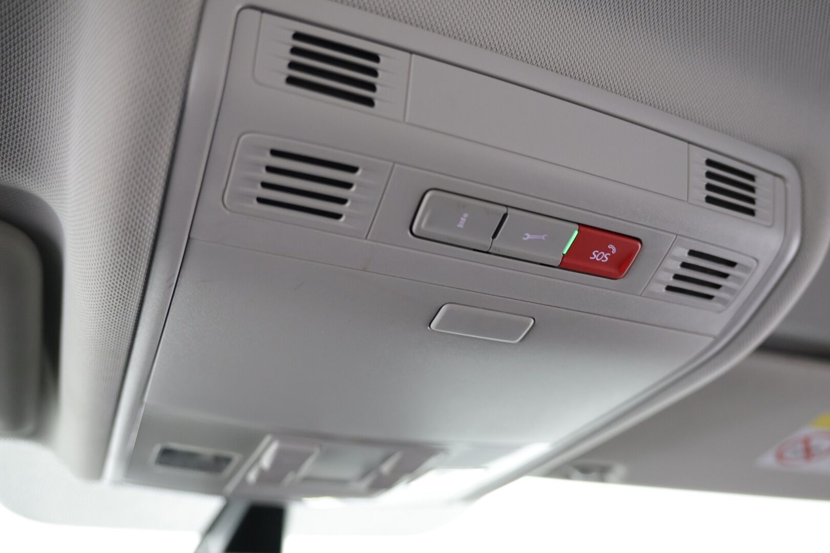 Volkswagen Golf 2019 Highline Limited 1,0 TSI 85 kW (115 hv) DSG-automaatti / Webasto / Adapt. Vakkari / P-kamera / KeylessGo / Apple&Android - 2-om. Suomi-auto / 2x aluvanteet / Huippurenkaat!