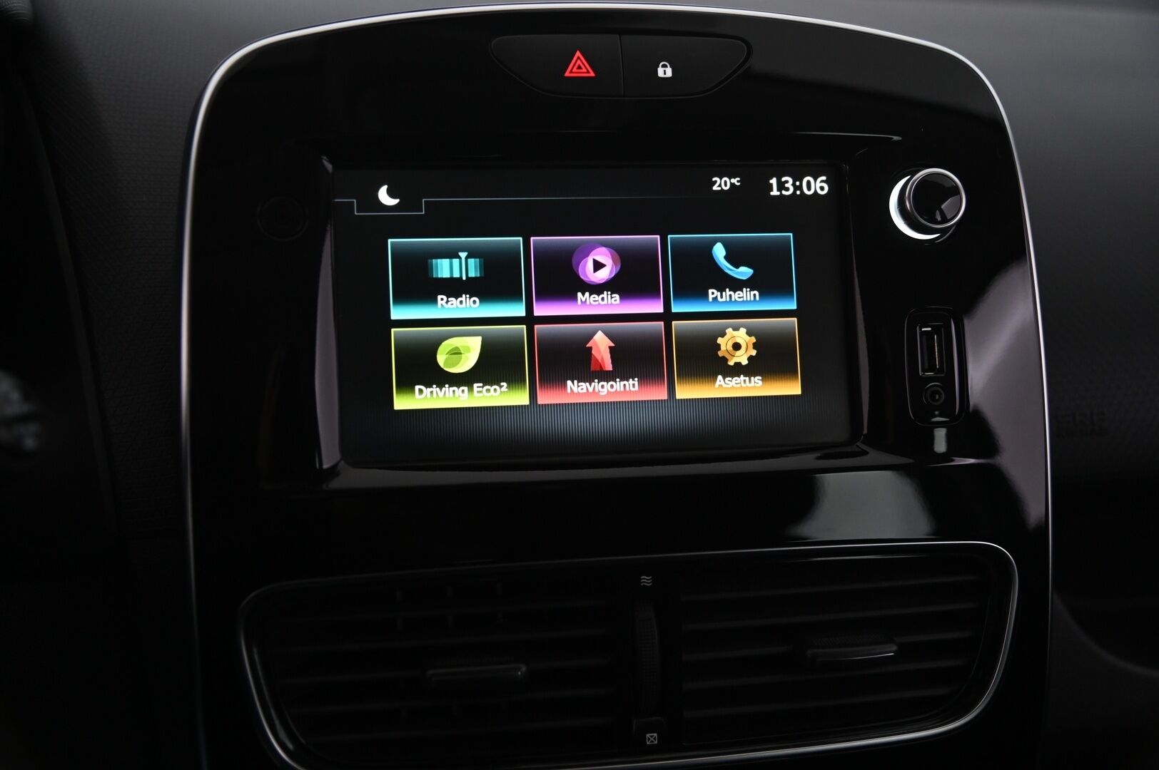 Renault Clio 2019 TCe 90 Fête - Bass Reflex | Koukku | Vakionopeudensäädin | 2x Renkaat&Vanteet | 1- Omisteinen | Suomi-auto | Bluetooth | 2x Avain 