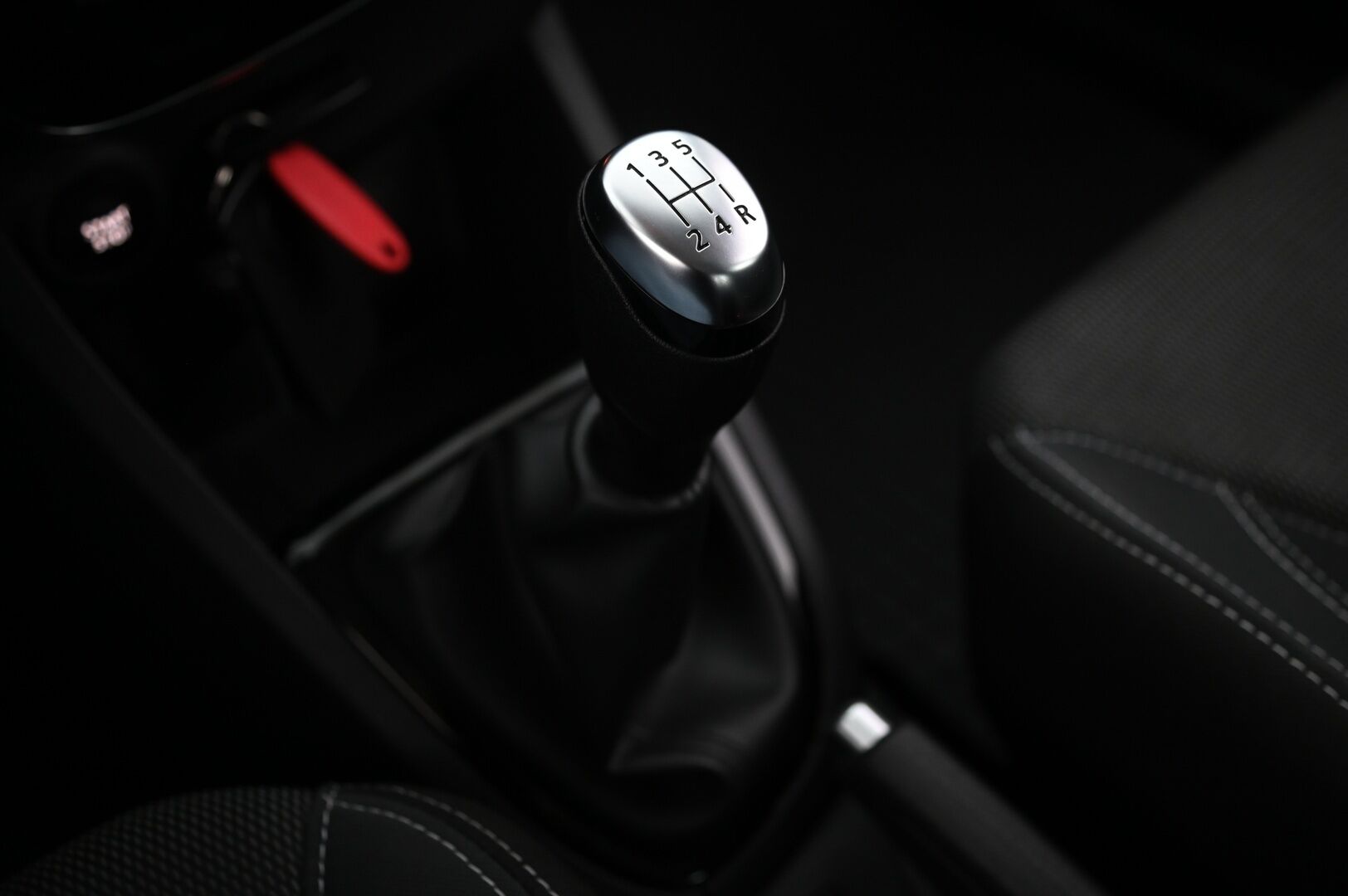 Renault Clio 2019 TCe 90 Fête - Bass Reflex | Koukku | Vakionopeudensäädin | 2x Renkaat&Vanteet | 1- Omisteinen | Suomi-auto | Bluetooth | 2x Avain 