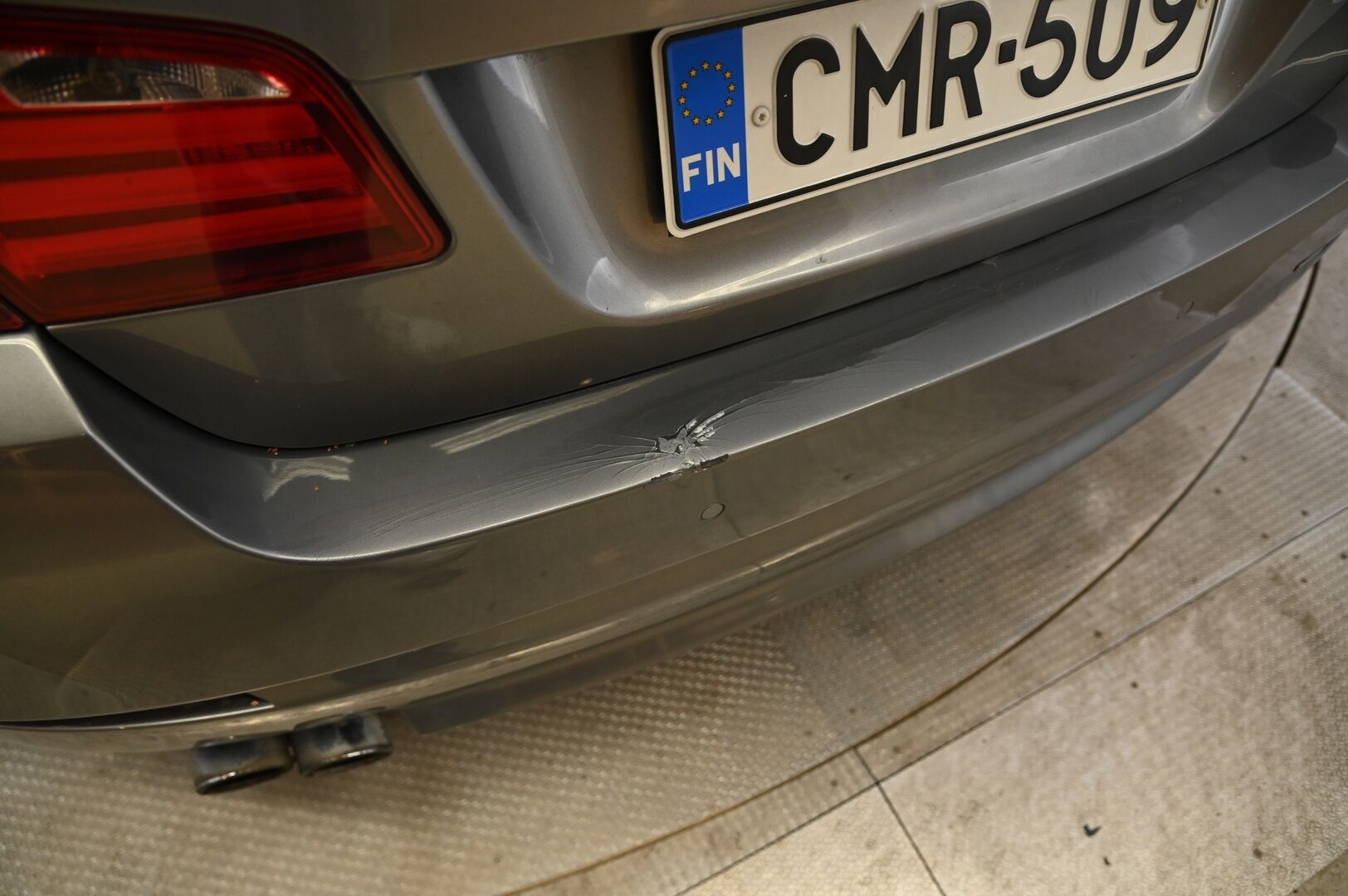 BMW 523 2010 3.0 A F10 Sedan  *Myydään Huutokaupat.com*