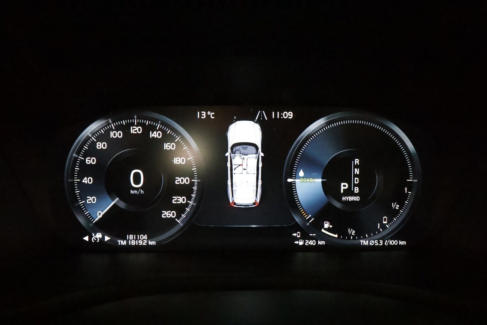Volvo V60 2019 T8 AWD R-Design aut **Adapt.vakkari / H&K / 360° / Muistipenkit / Koukku / Webasto / Full LED / Panorama / HUD** - Suomi-auto / Merkkihuollettu / Kahdet renkaat aluvanteilla / Penkinlämmittimet takana / Ratinlämmitin / Sportti puolinahat / BLIS