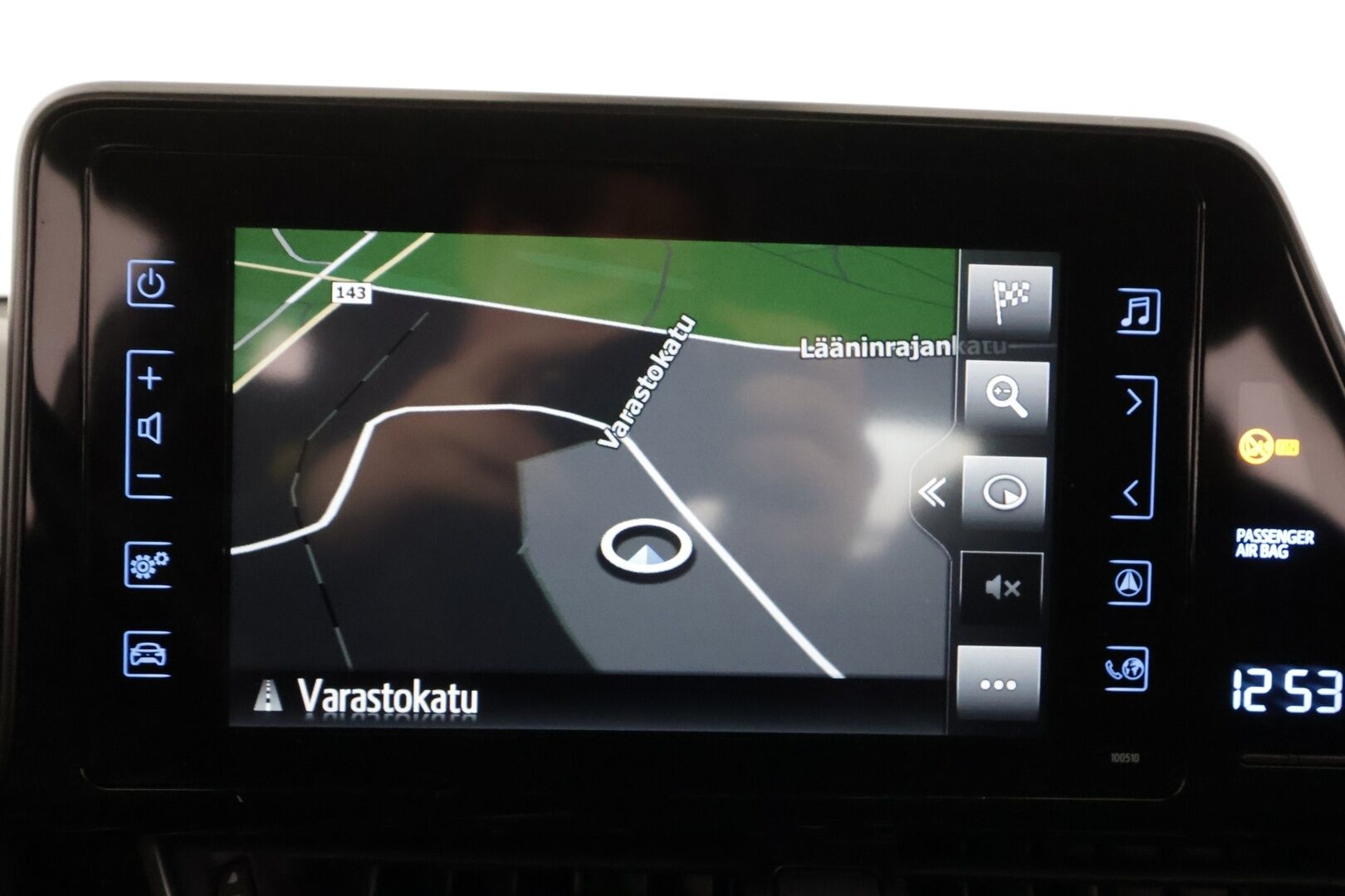 Toyota C-HR 2019 1,8 Hybrid Active Edition - | ACC | P.kamera | Navi | Lohkolämmitin | Keyless | Lane Assist | RSA | Aut. pitkät | Bluetooth | 2x renkaat aluin | Huoltokirja | 