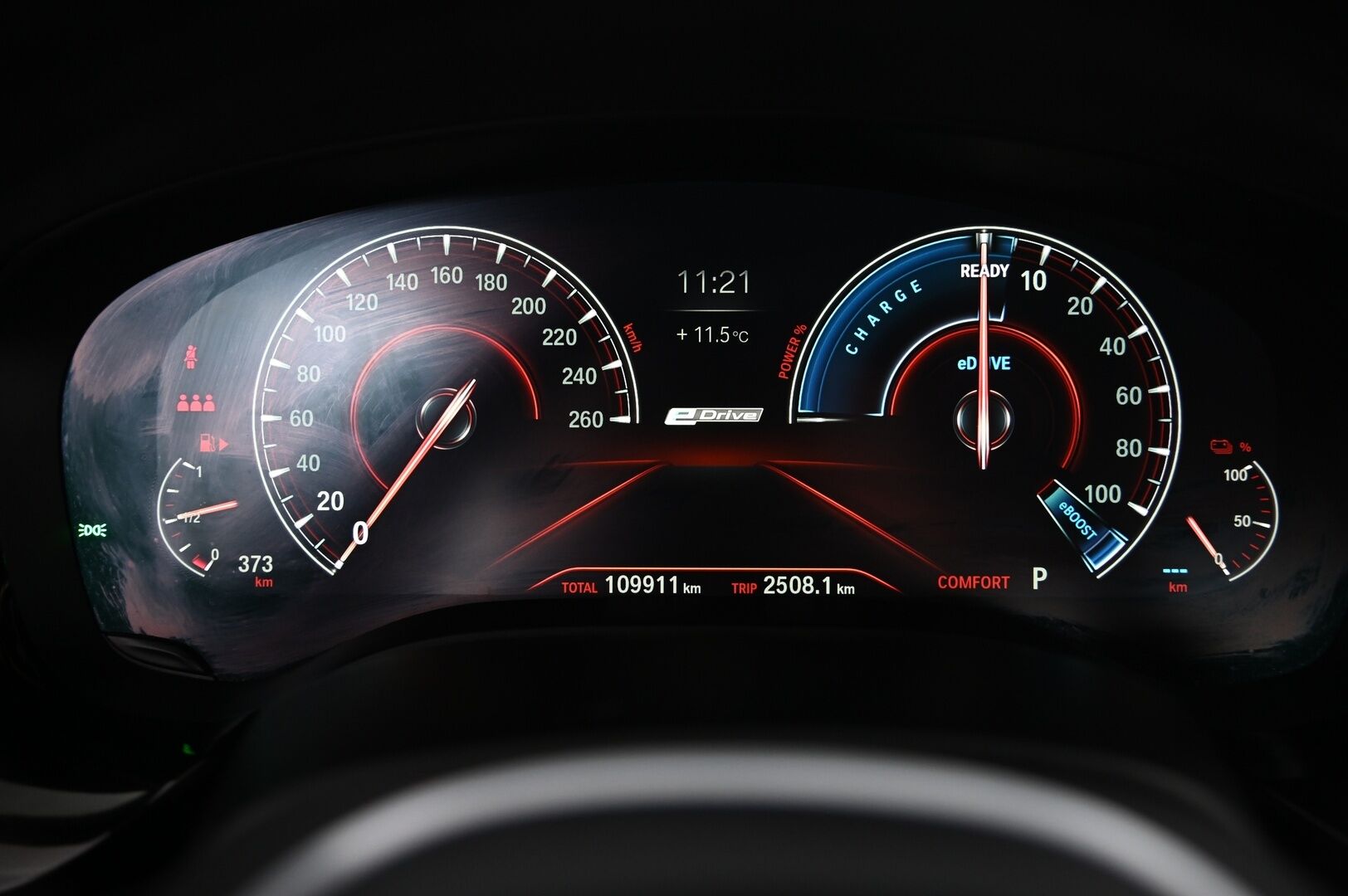 BMW 530 2019 G30 Sedan 530e A Charged Edition*M-Sport Ratti / Hifit / Sport penkit / Koukku / Navi*