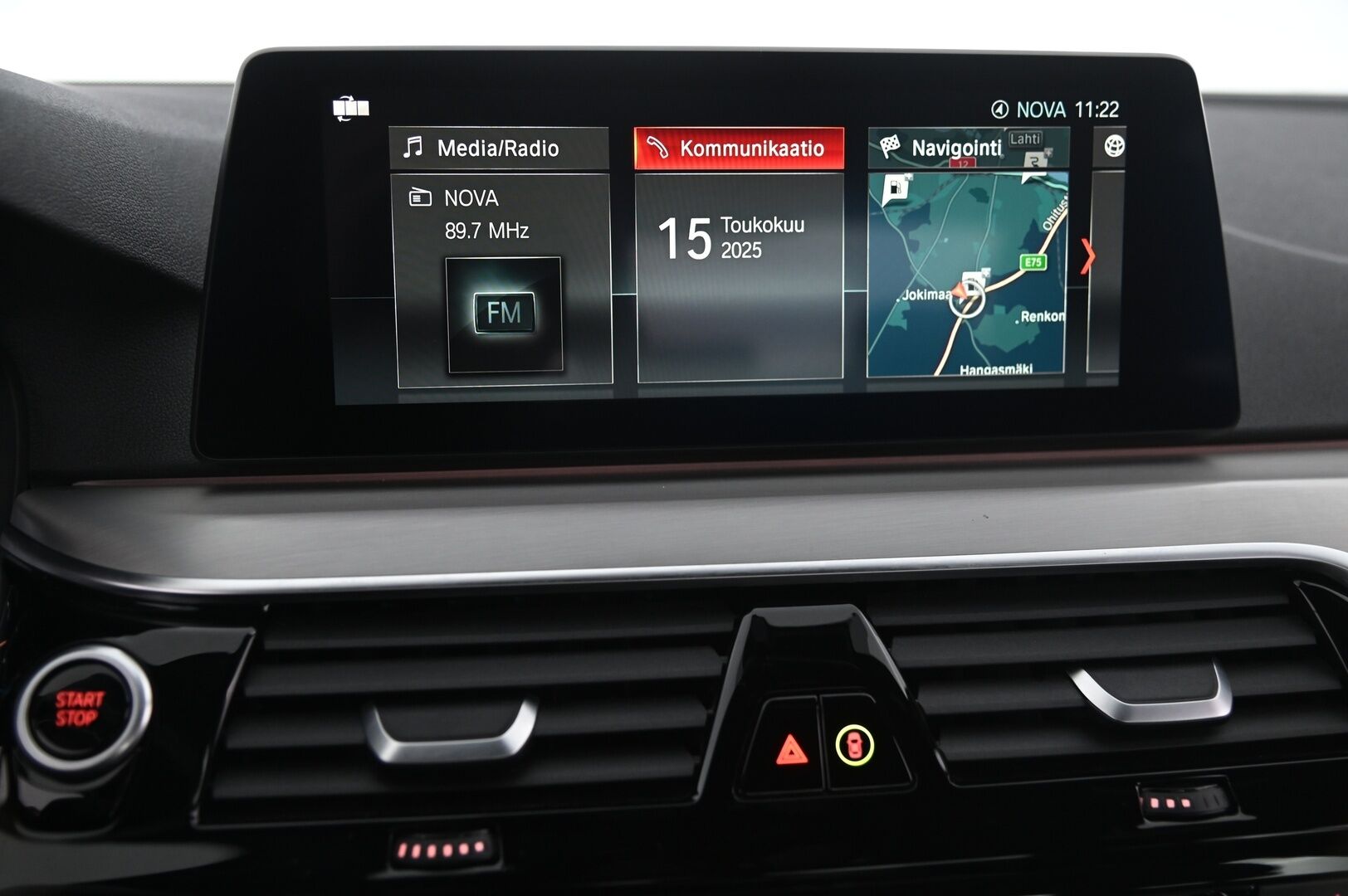 BMW 530 2019 G30 Sedan 530e A Charged Edition*M-Sport Ratti / Hifit / Sport penkit / Koukku / Navi*