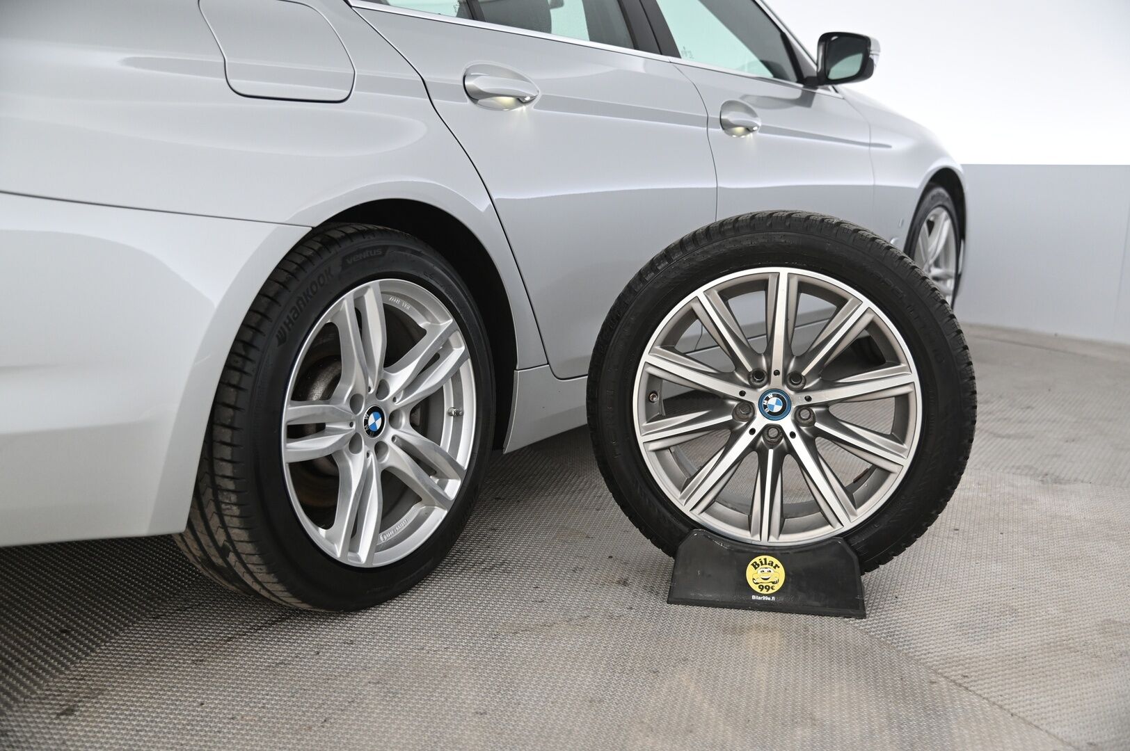 BMW 530 2019 G30 Sedan 530e A Charged Edition*M-Sport Ratti / Hifit / Sport penkit / Koukku / Navi*