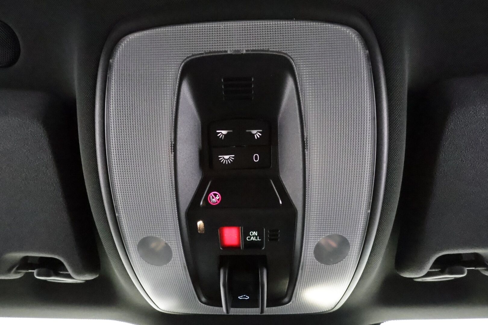 Volvo XC60 2016 D4 AWD Business aut * H&K / Webasto / Koukku / Xenon / Panorama / Kaistavahti / Navi * - Muistipenkki / P.tutkat / Kahdet renkaat aluvanteilla