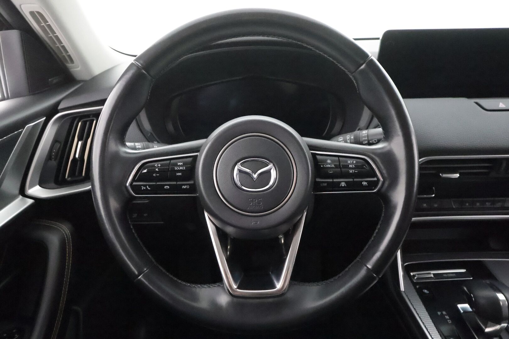 Mazda CX-60 2023 2.5 PHEV 8AT AWD Exclusive-Line Comfort * HUD / Bose / ACC / 360 / Ilmastoitu Muistipenkki / LED / Navi / Keyless * - Suomi-auto / 2x Latauskaapelit / Kahdet renkaat aluvanteilla