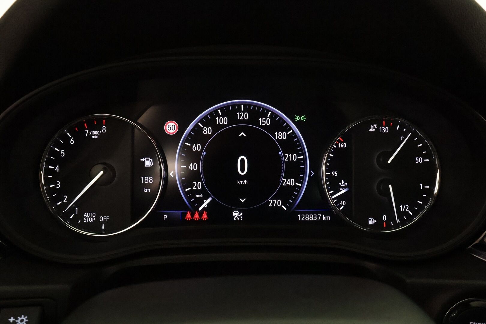 Opel Insignia 2019 Grand Sport Innovation Plus 200 Turbo A **Adapt.vakkari / Webasto / IntelliLux LED / Koukku / Navi / HUD** - Suomi-auto / Kahdet renkaat aluvanteilla / Puolinahat / KeylessGo / Ratin lämmitin