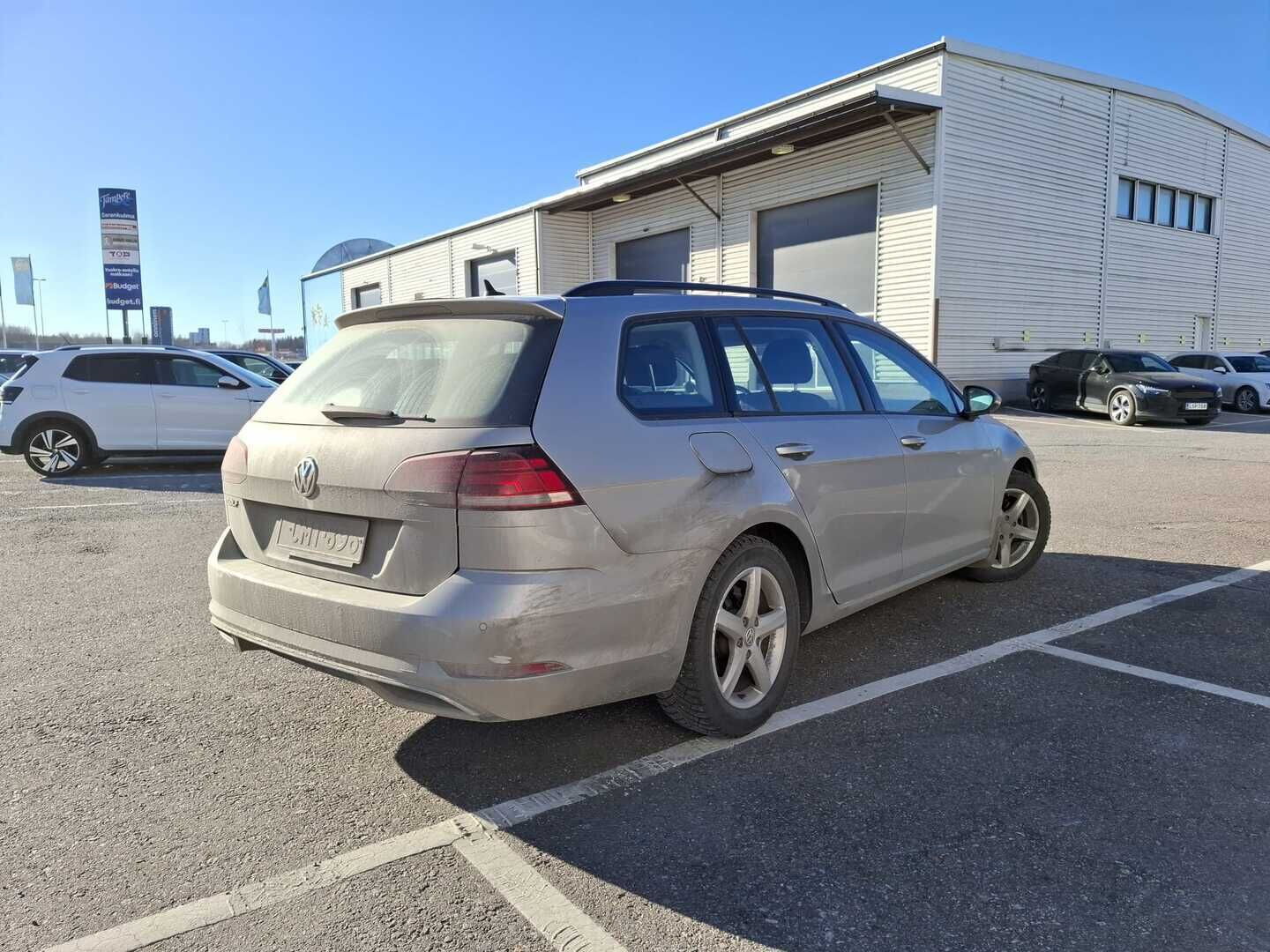 Volkswagen Golf 2019 Variant Comfortline 1,6 TDI SCR 85 kW (115 hv) *Suomi-auto / Webasto / P-kamera / ACC* - *2x-renkaat / Jakohihna vaihdettu / Juuri saapunut Tampereelle!* - HULLUT AVAJAISHULINAT KORKOTARJOUS 3,29 %