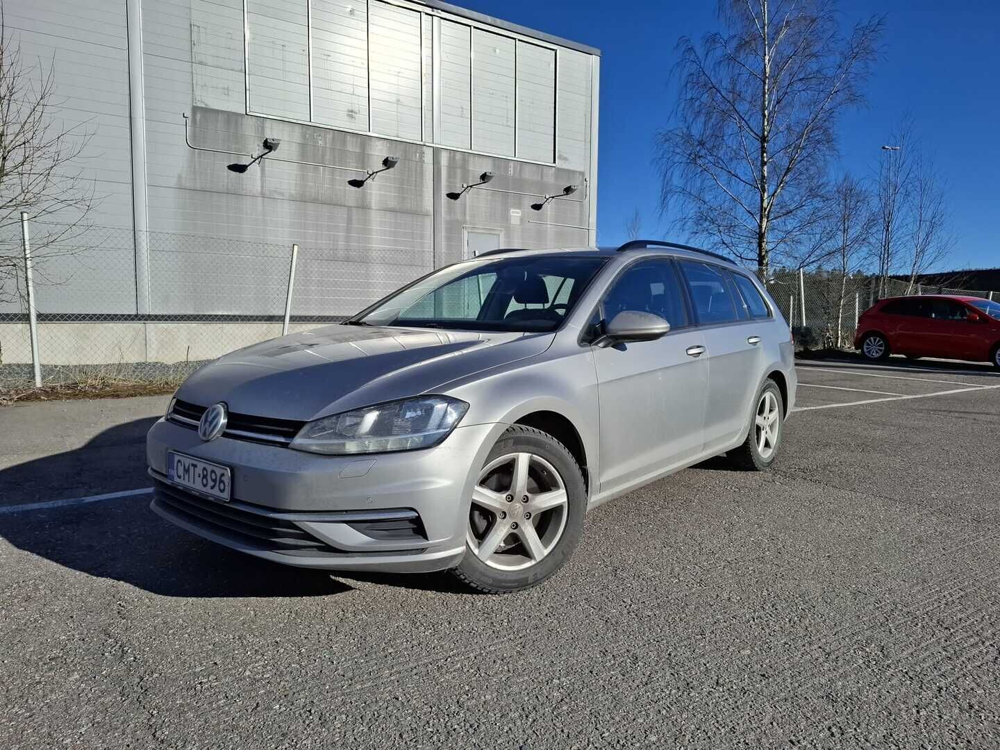Volkswagen Golf 2019 Variant Comfortline 1,6 TDI SCR 85 kW (115 hv) *Suomi-auto / Webasto / P-kamera / ACC* - *2x-renkaat / Jakohihna vaihdettu / Juuri saapunut Tampereelle!* - HULLUT AVAJAISHULINAT KORKOTARJOUS 3,29 %