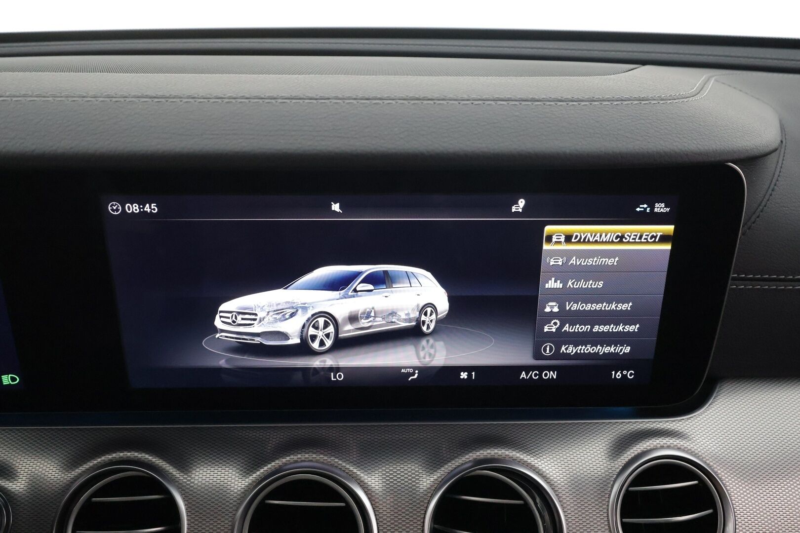 Mercedes-Benz E 2017 200 T A AMG * Vakkari / P.kamera / Lohko+Sisä / Widescreen / Sporttipenkit / Sähköluukku / Navi * - Kahdet renkaat aluvanteilla / Merkkihuollettu