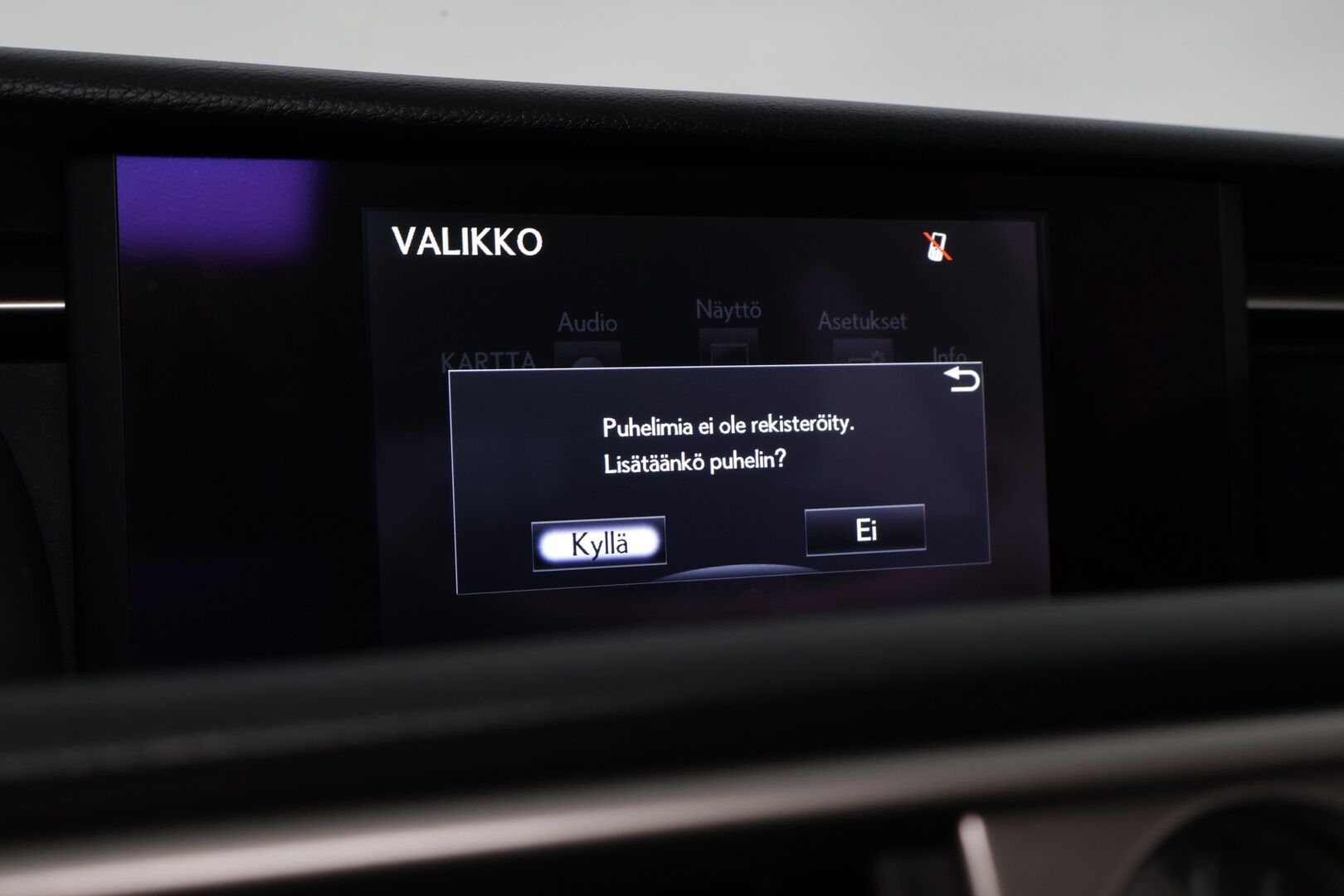 Lexus IS 2015 300h Comfort Business ** Osanahat / Navi / Kamera / Vakkari