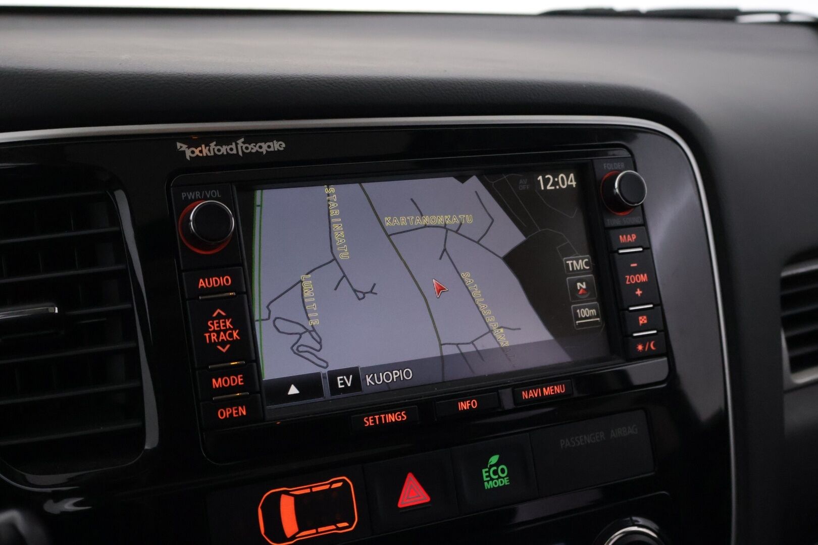 Mitsubishi OUTLANDER PHEV 2014 Instyle Navi 4WD 5P *Rockford Fosgate / Peruutuskamera / Koukku / Nahkasisusta / S.kontti / Navi* - Juuri huollettu ja leimattu! / 2xalumiini vantein