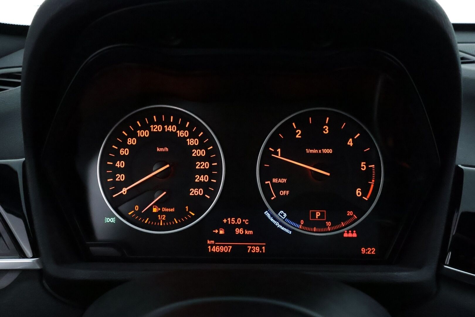 BMW X1 2016 F48 xDrive25dA Xline *ACC / Harman&Kardon / Panorama / HUD / Muistipenkit / ComfortAccess / P.kamera / Koukku* - Hyvät varusteet! 