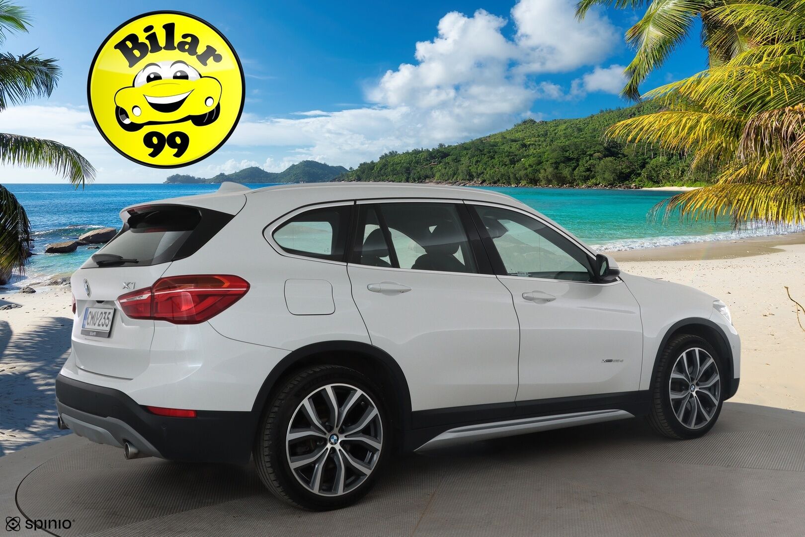BMW X1 2016 F48 xDrive25dA Xline *ACC / Harman&Kardon / Panorama / HUD / Muistipenkit / ComfortAccess / P.kamera / Koukku* - Hyvät varusteet! 