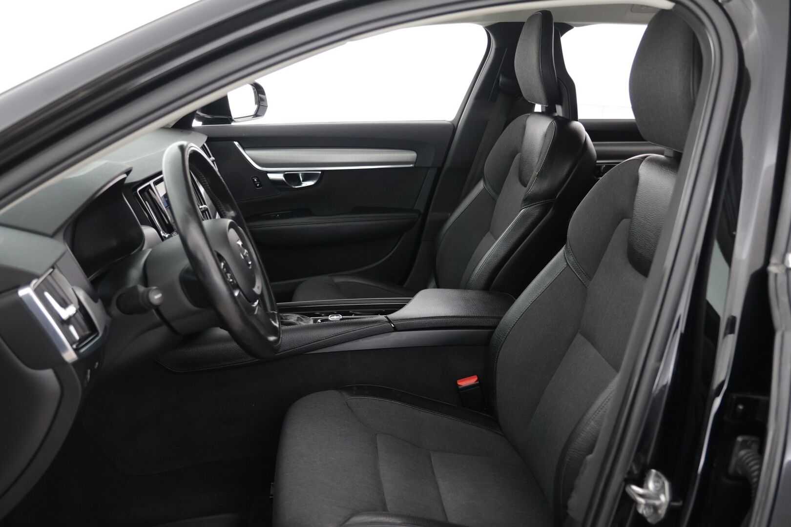 Volvo V90 2017 D4 Business aut - | Puolinahat | Ei ad-blue järjestelmää | Pilot assist | Turvallinen perhefarkku