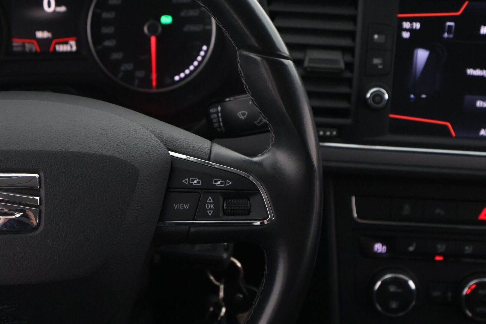 Seat Leon ST 2019 1,5 TGI 131 Style Business DSG - Suomiauto / Adapt.Vakkari / Vetokoukku / Lohko & Sisäpistoke / Tulossa Myyntiin!
