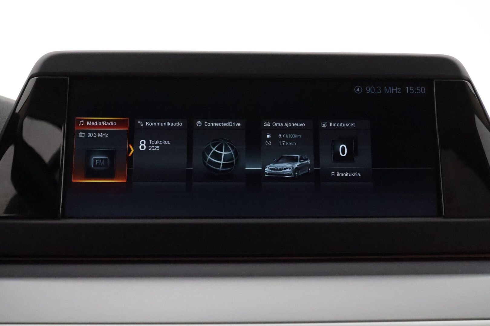 BMW 520 2019 G31 Touring 520d A xDrive Business **Webasto / Koukku / P. Kamera / LED-valot / HiFi / AC / KeylessGo / 2x Renkaat** - Webasto / P. Kamera / LED-valot / HiFi / Vakkari / Aut. Ilmastointi / KeylessGo / 2x Renkaat