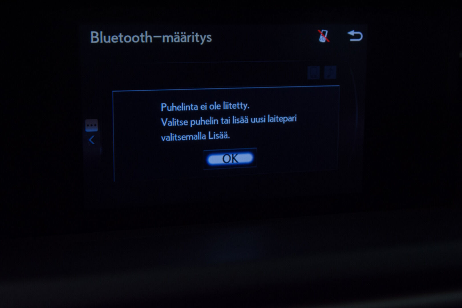 Lexus IS 2014 300h Comfort Business *Ratin lämmitin / Vakkari / P.tutkat / Puolnahat / BT-media * - Tuonti auto (Ruotsi) Avaimeton käynnistys / Lämmitettävä tuulilasi /Navigointijärjestelmä / Penkinlämmittimet / Sport-ohjauspyörä ratinlämmityksellä ja vaihteenvalitsimilla / 2xRenkaat / 2x avaimet * - HULLUT AVAJAISHULINAT KORKOTARJOUS 3,29 %