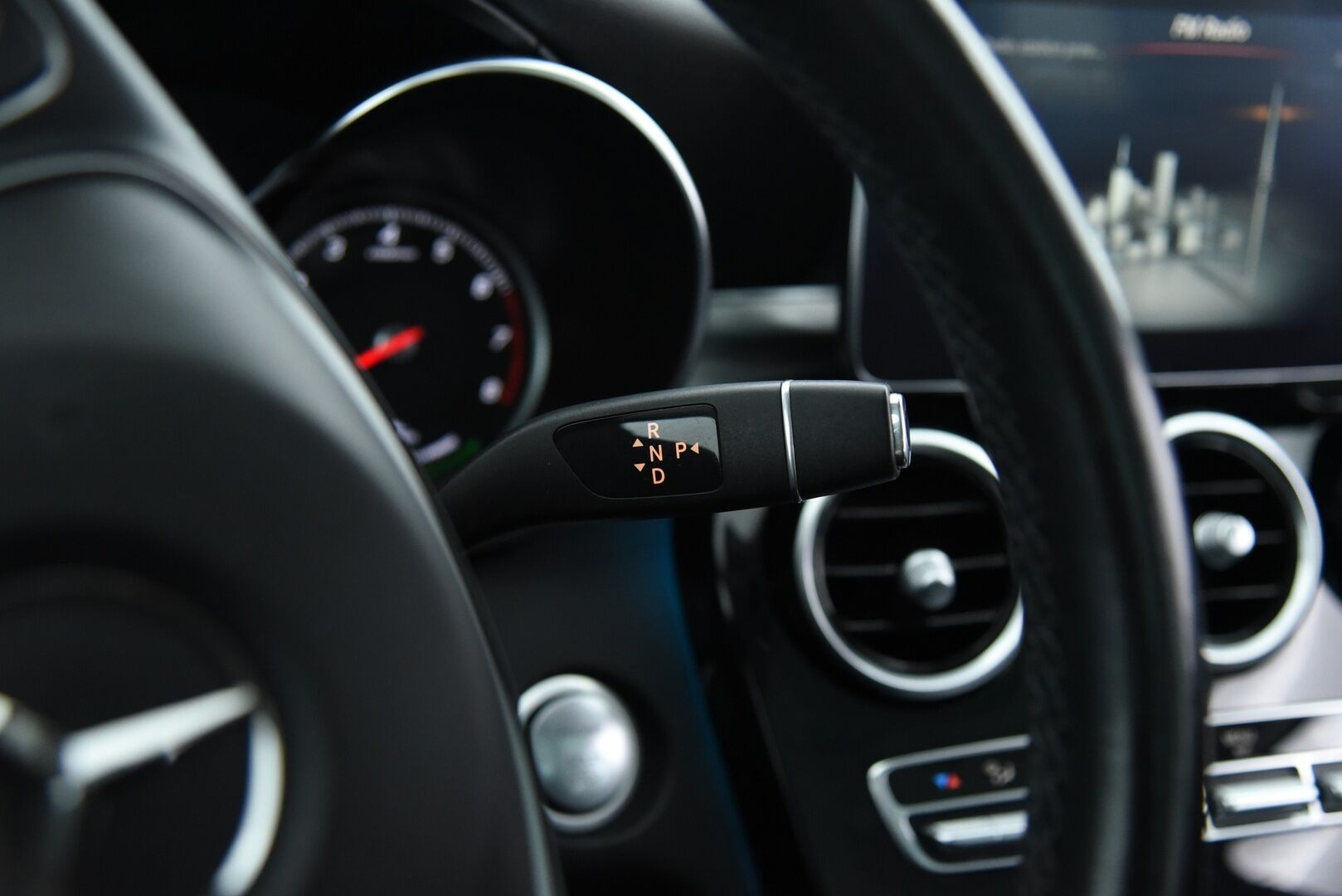 Mercedes-Benz C 2017 350 e T A Premium Business / DTR+Q / Koukku / Burmester / LED IHC+ / 360-kamera / - Panorama / Huippu varusteltu! 