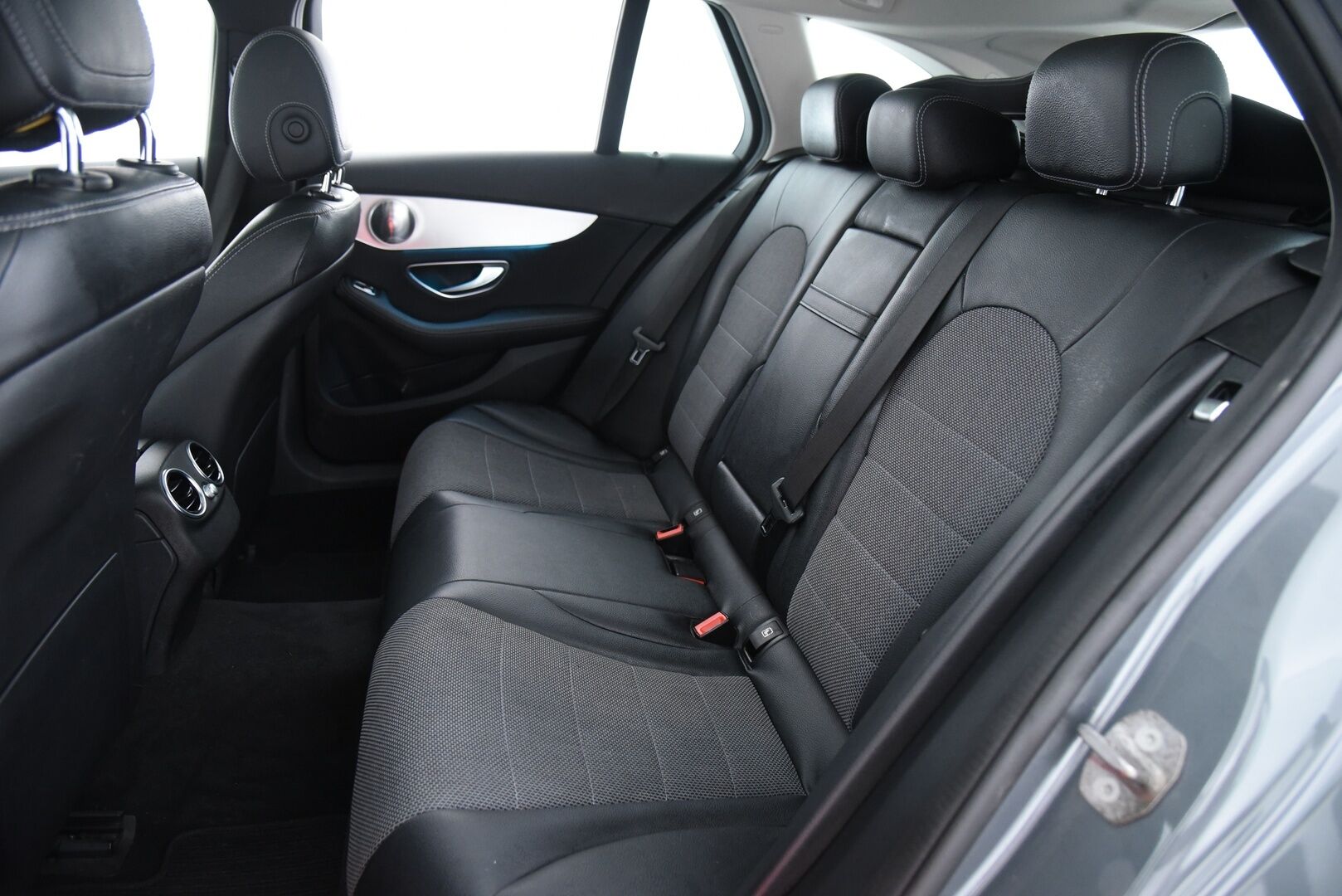 Mercedes-Benz C 2017 350 e T A Premium Business / DTR+Q / Koukku / Burmester / LED IHC+ / 360-kamera / - Panorama / Huippu varusteltu! 