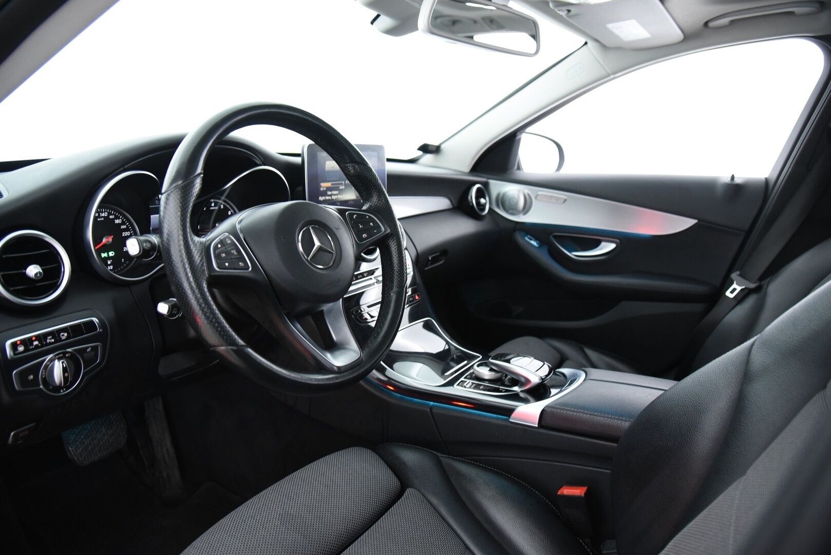 Mercedes-Benz C 2017 350 e T A Premium Business / DTR+Q / Koukku / Burmester / LED IHC+ / 360-kamera / - Panorama / Huippu varusteltu! 