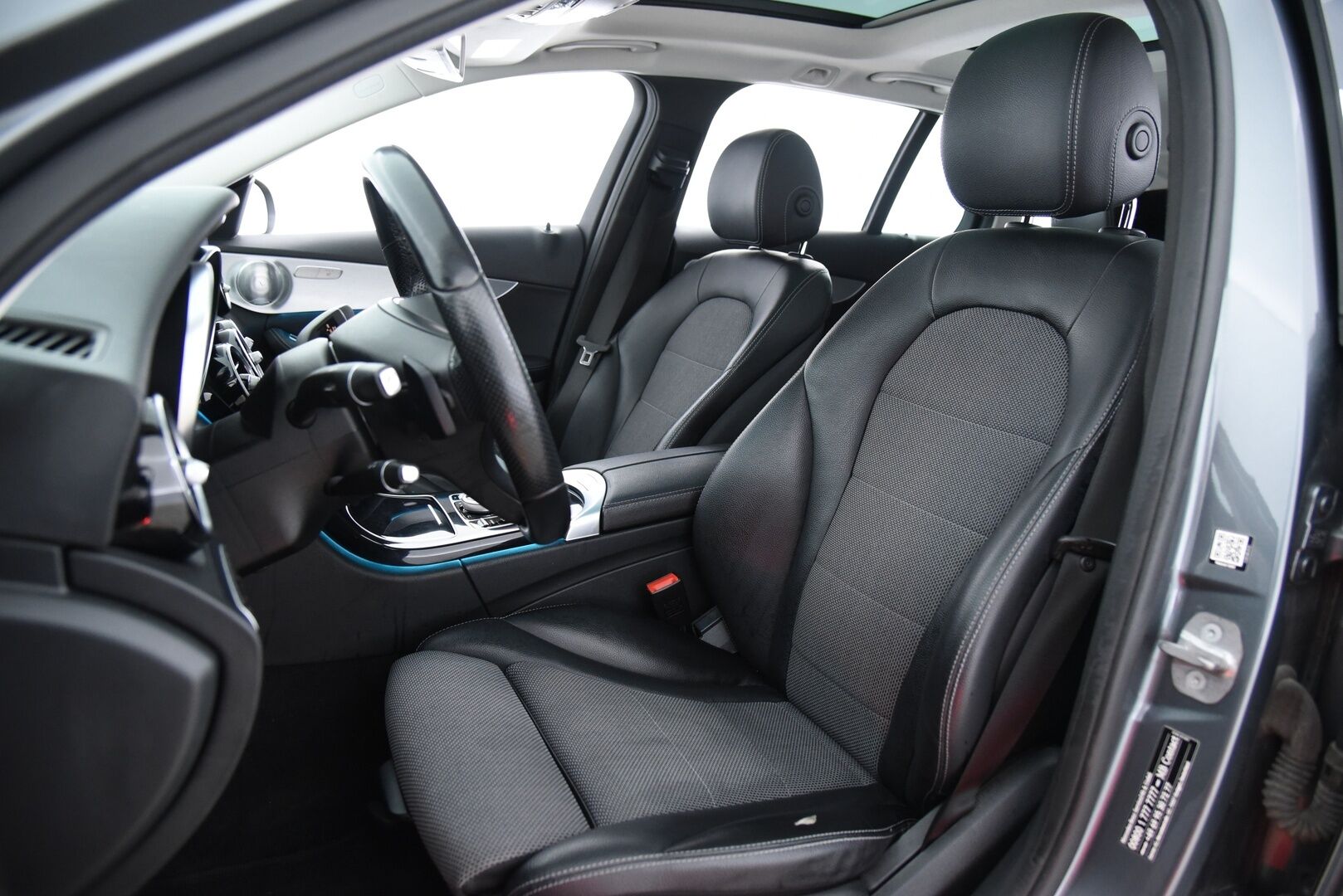 Mercedes-Benz C 2017 350 e T A Premium Business / DTR+Q / Koukku / Burmester / LED IHC+ / 360-kamera / - Panorama / Huippu varusteltu! 