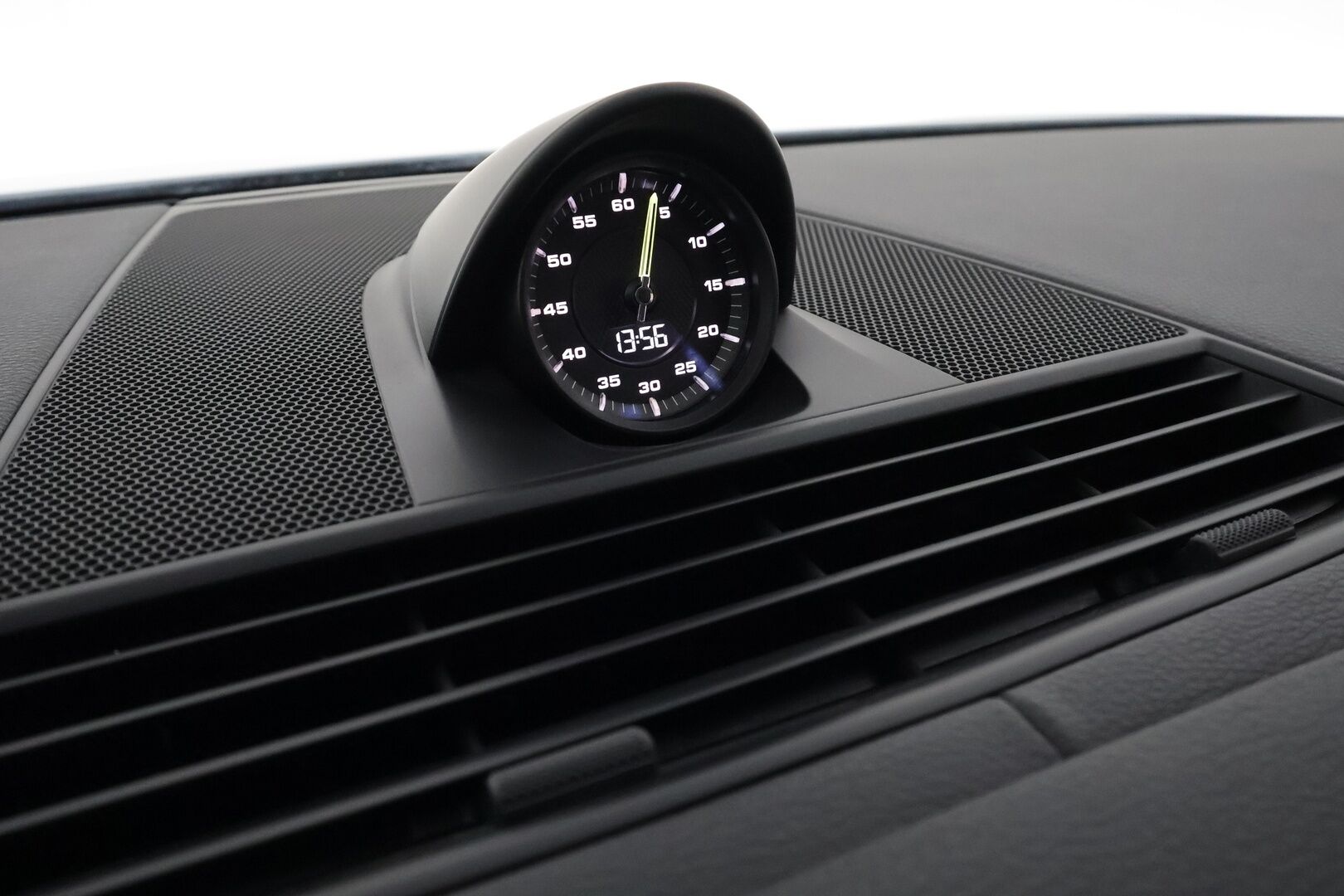 Porsche Panamera 2019 2,9, 4 E-Hybrid SportDesign **Suomi-auto / Panorama / Adapt.vakkari / 360° Kamera / HUD / 14-ist** - Bose / Sport-Putkisto / PDLS+ / Navi / Kaistavahti / KeylessGO / 2x Renkaat