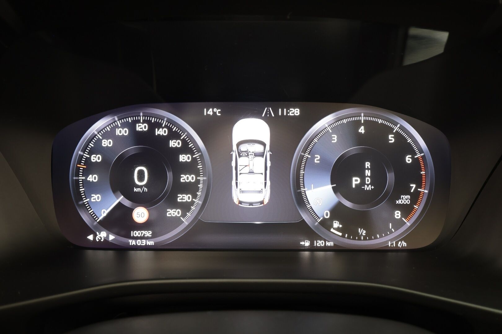 Volvo XC40 2020 T3 Business aut * ACC / Webasto / LED / Navi / Puolinahat / Koukku / KeylessGo * - Suomi-auto / Kahdet renkaat aluvanteilla