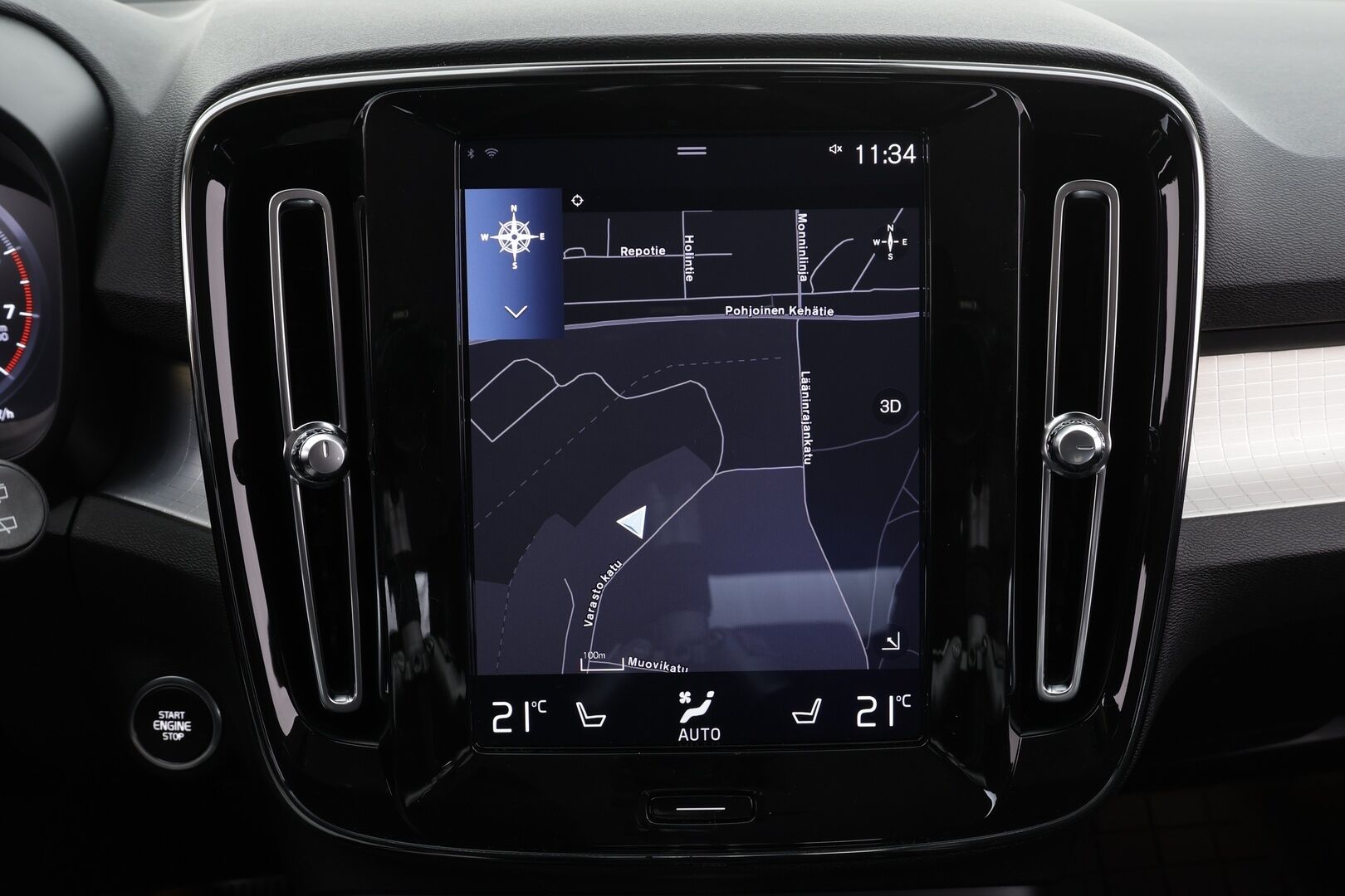 Volvo XC40 2020 T3 Business aut * ACC / Webasto / LED / Navi / Puolinahat / Koukku / KeylessGo * - Suomi-auto / Kahdet renkaat aluvanteilla