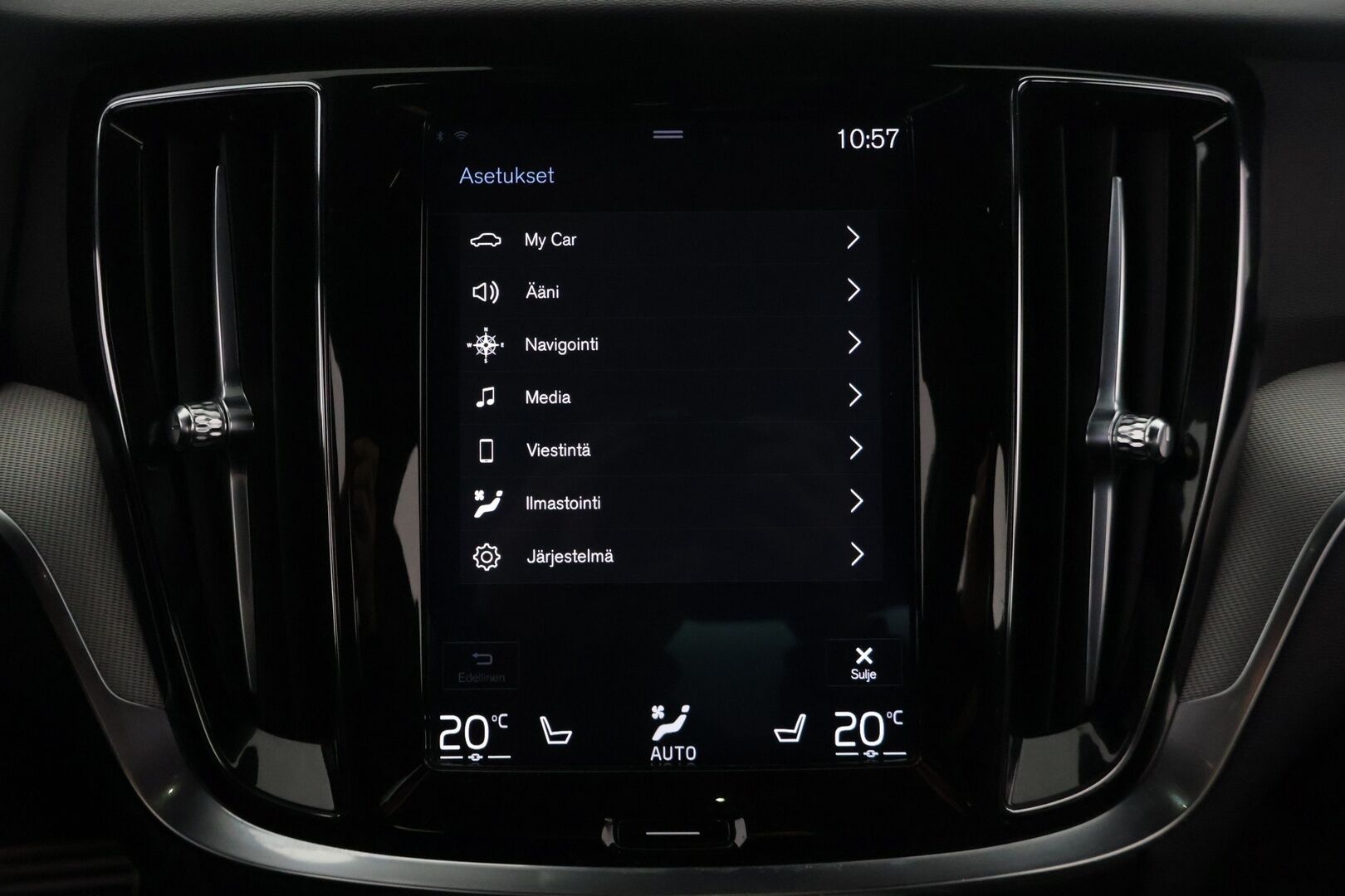 Volvo S60 2020 T5 AWD Business R-Design aut / Webasto / Pilot Assist / P-kamera / Sporttinahat / Muistipenkki / Keyless / Ratinlämmitin - 2-omisteinen Suomi-auto / Merkkihuollettu / Huippuvarusteet!