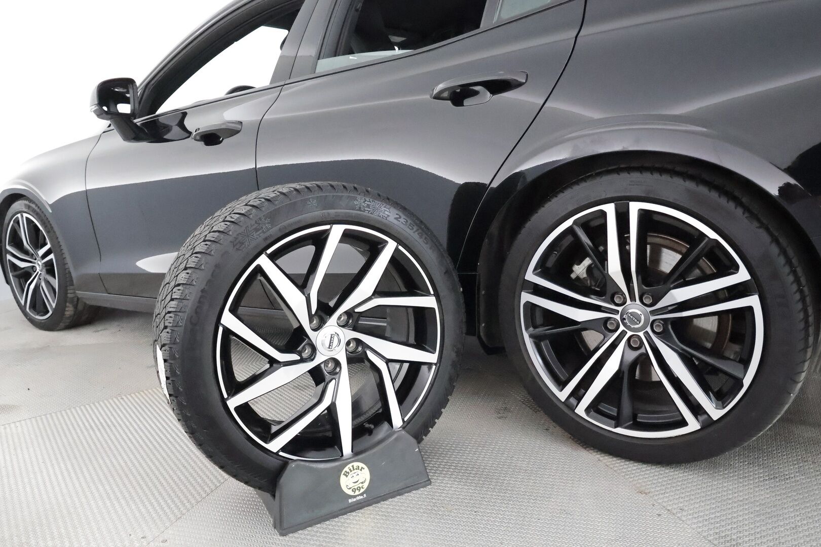 Volvo S60 2019 T5 AWD Business R-Design **Webasto / Adapt.Vakkari / LED-valot / P.Tutkat / Sporttipenkki Muistilla /  Kaistavahti* - 3,99 % KORKOTARJOUS TÄHÄN AUTOON - 1-om Suomi-auto / Kahdet Renkaat