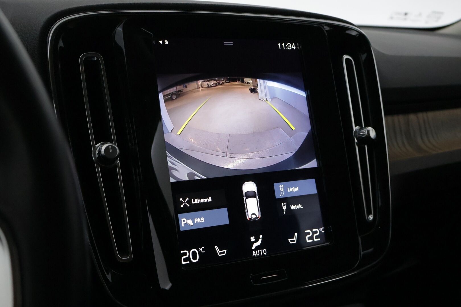 Volvo XC40 2020 D3 Business Inscription aut *Webasto / VOC / ACC / S.Koukku / LED / P.Kamera* - *Merkkihuollettu!! / Kahdet hyvät renkaat / S.Luukku / Nahkasisusta*