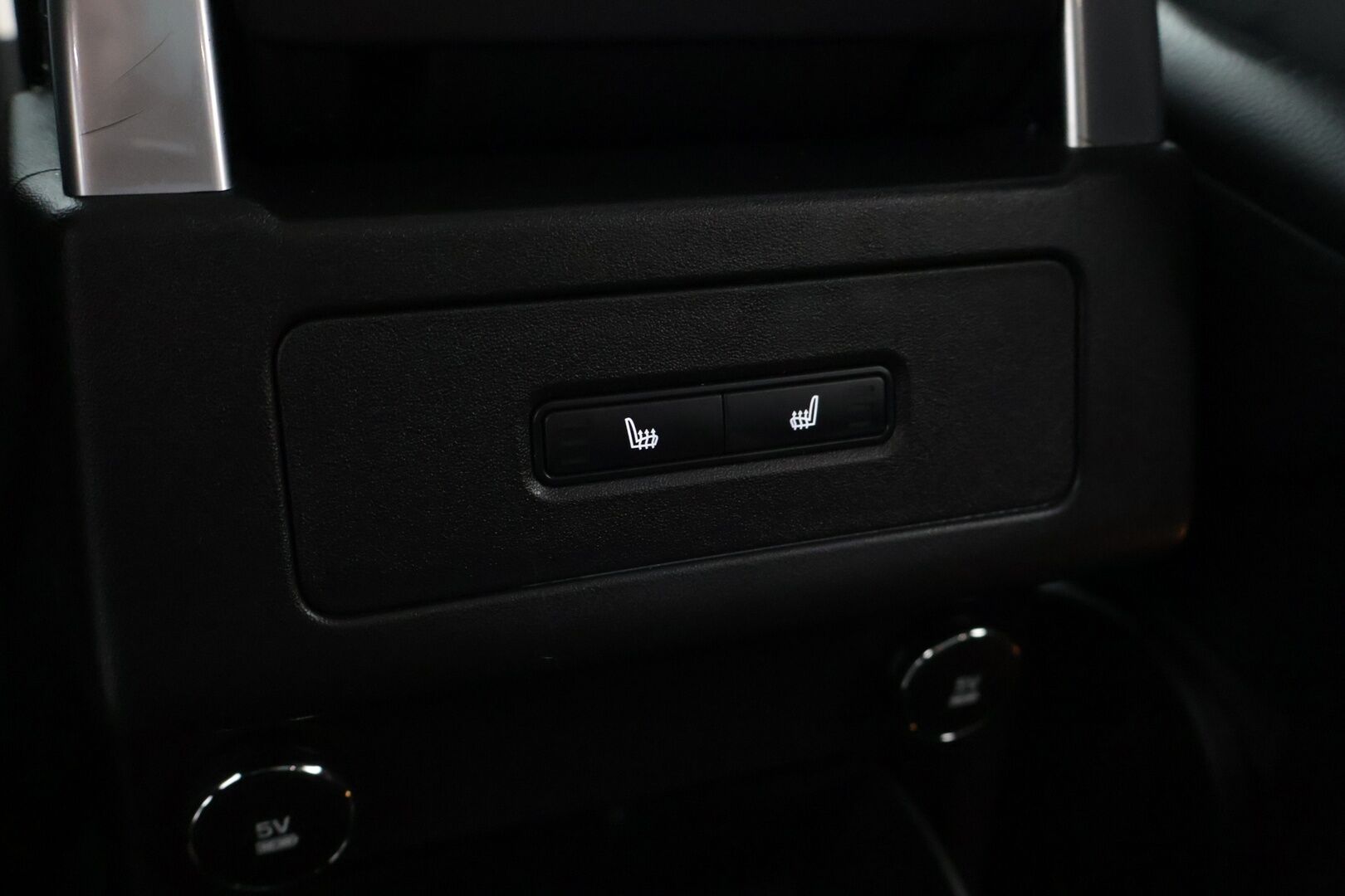 Land Rover Discovery 2019 2,0 Sd4 HSE Aut LE * Vetokoukku / Merdian / Webasto / Panorama / P-Kamera / BLIS / Muistipenkki / Nahkasisusta * - Suomi-auto / Kattotelineet / Seuraava katsastus 10/2027