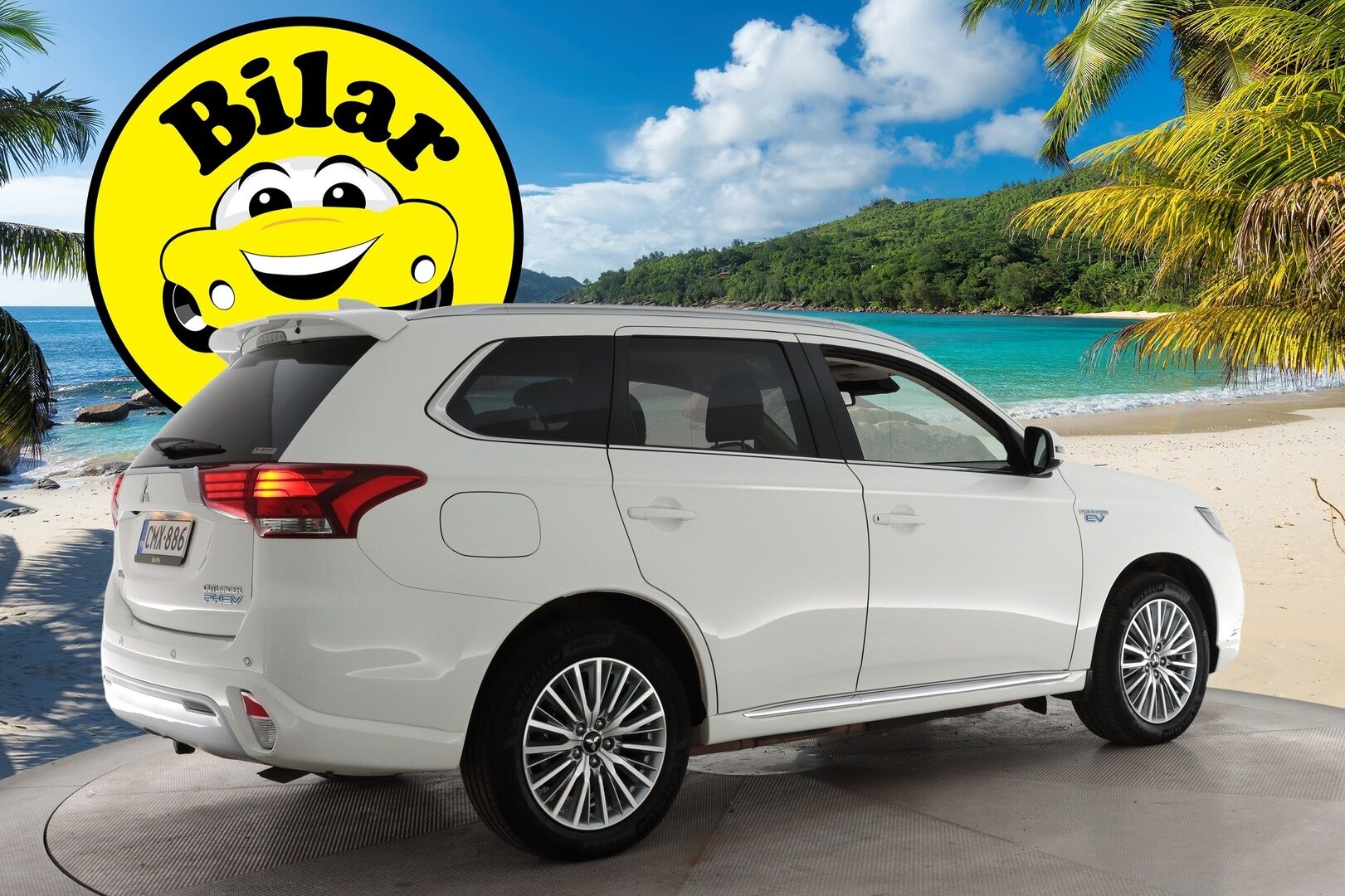Mitsubishi Outlander PHEV 2019 2.4 Intense 4WD *ACC / Peruutuskamera / Koukku / Sähk.esilämmitin / Nahka-Alcantara / KeylessGo*