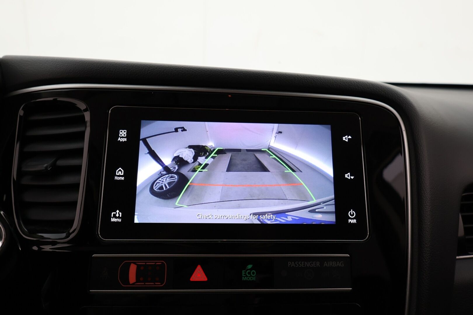 Mitsubishi Outlander PHEV 2019 2.4 Intense 4WD *ACC / Peruutuskamera / Koukku / Sähk.esilämmitin / Nahka-Alcantara / KeylessGo*